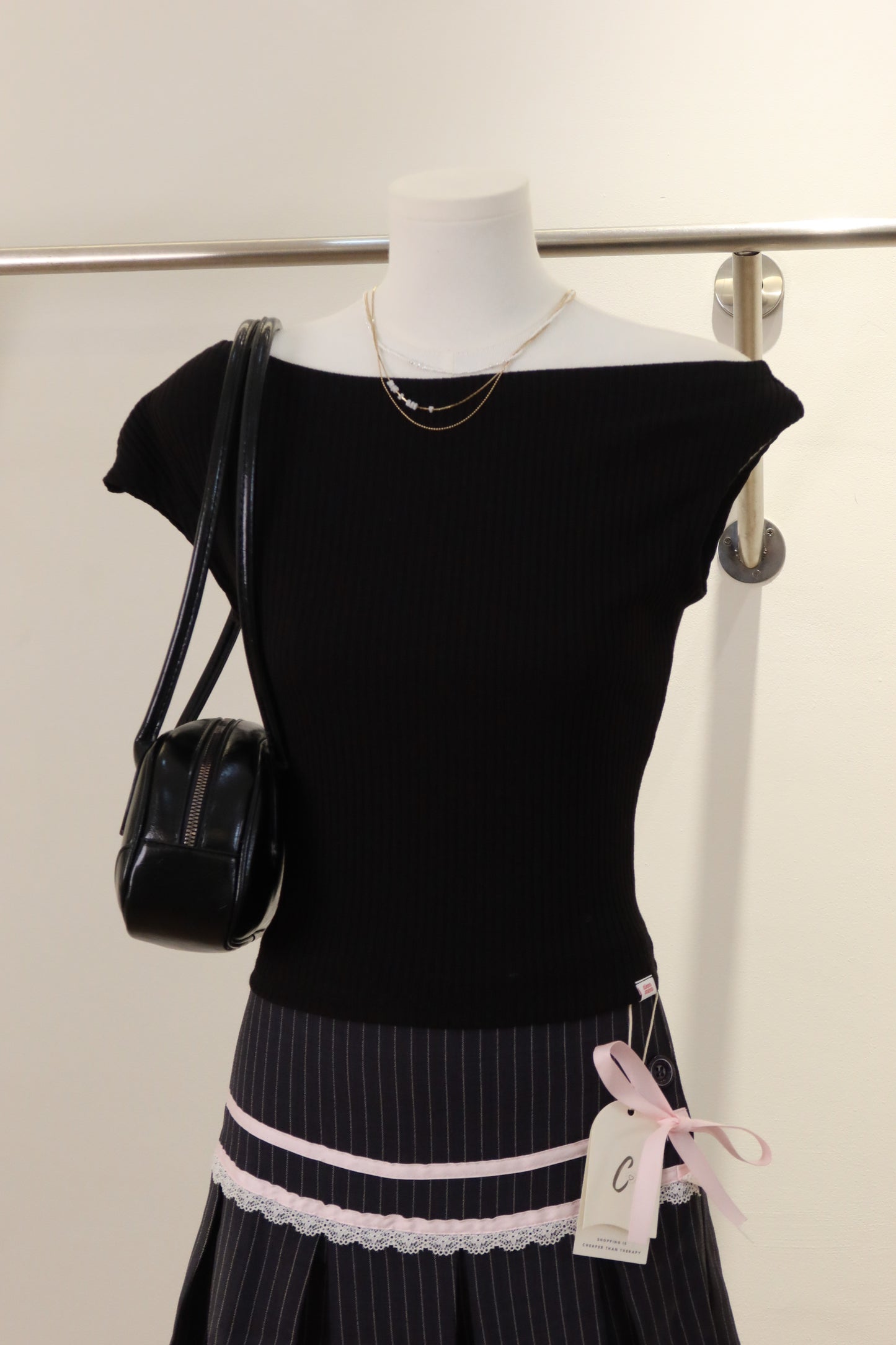 One shoulder top