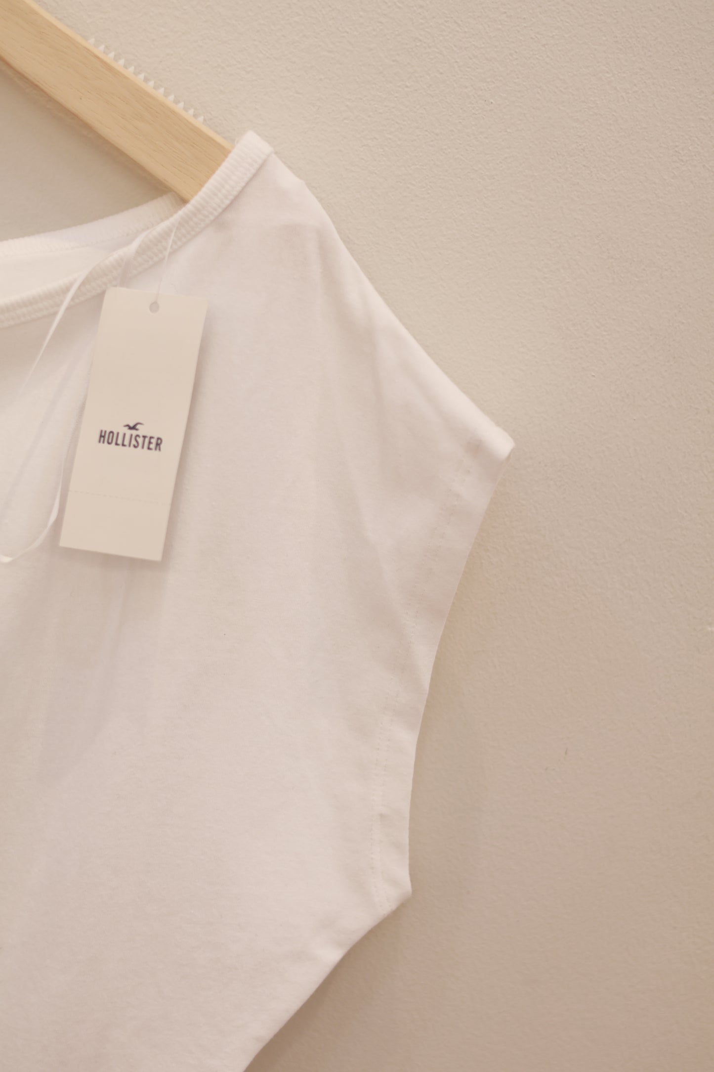 HOLLISTER BASIC HALF SHOULDER