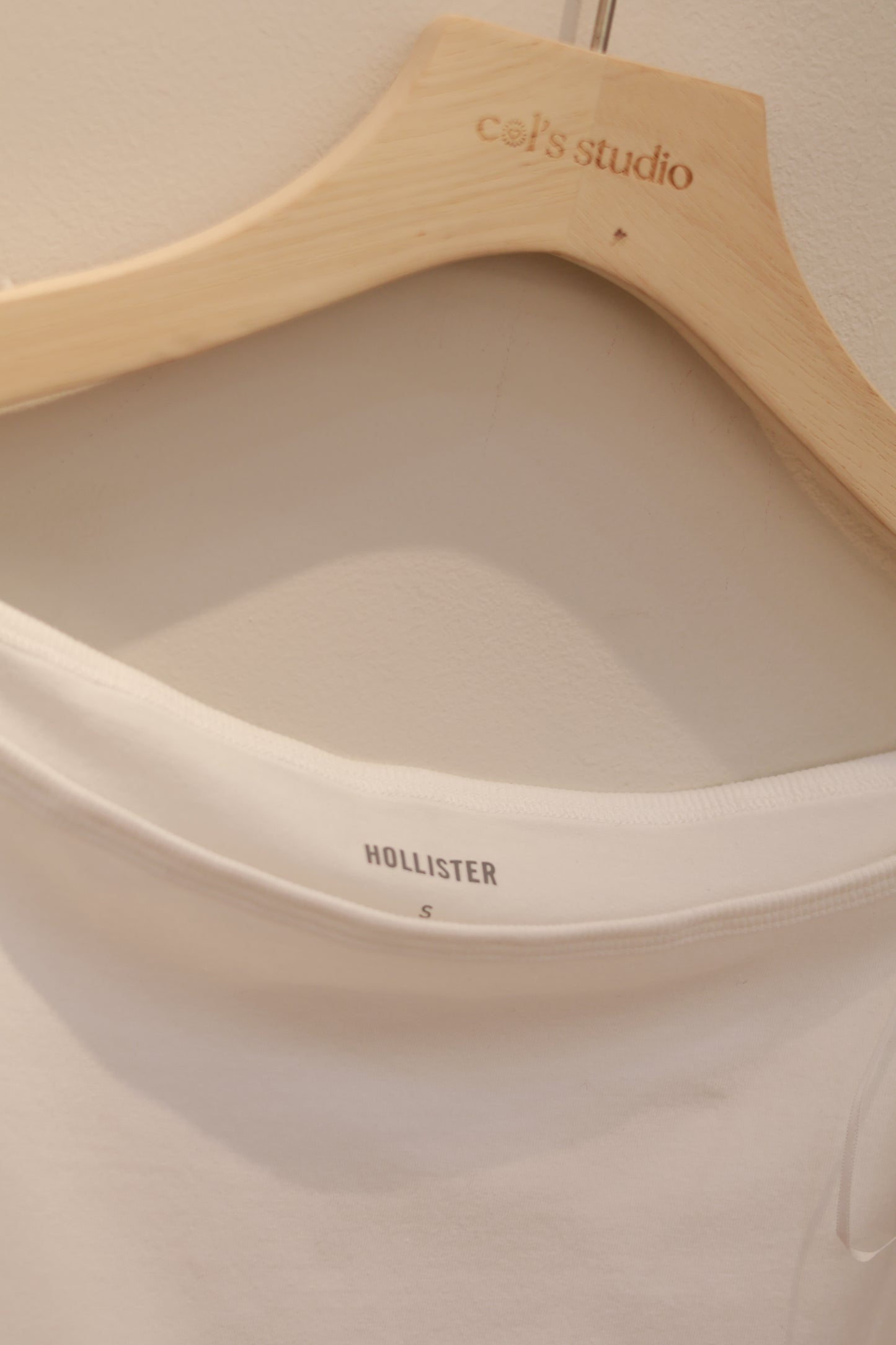 HOLLISTER BASIC HALF SHOULDER