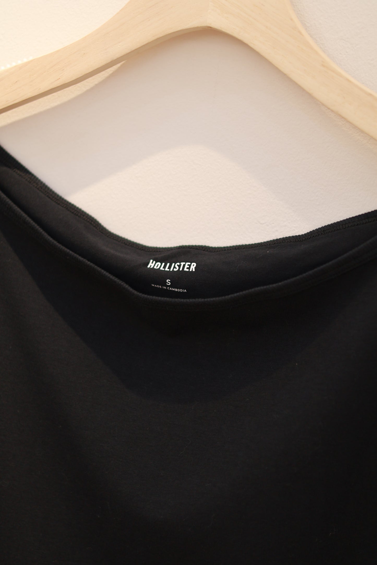 HOLLISTER BASIC HALF SHOULDER