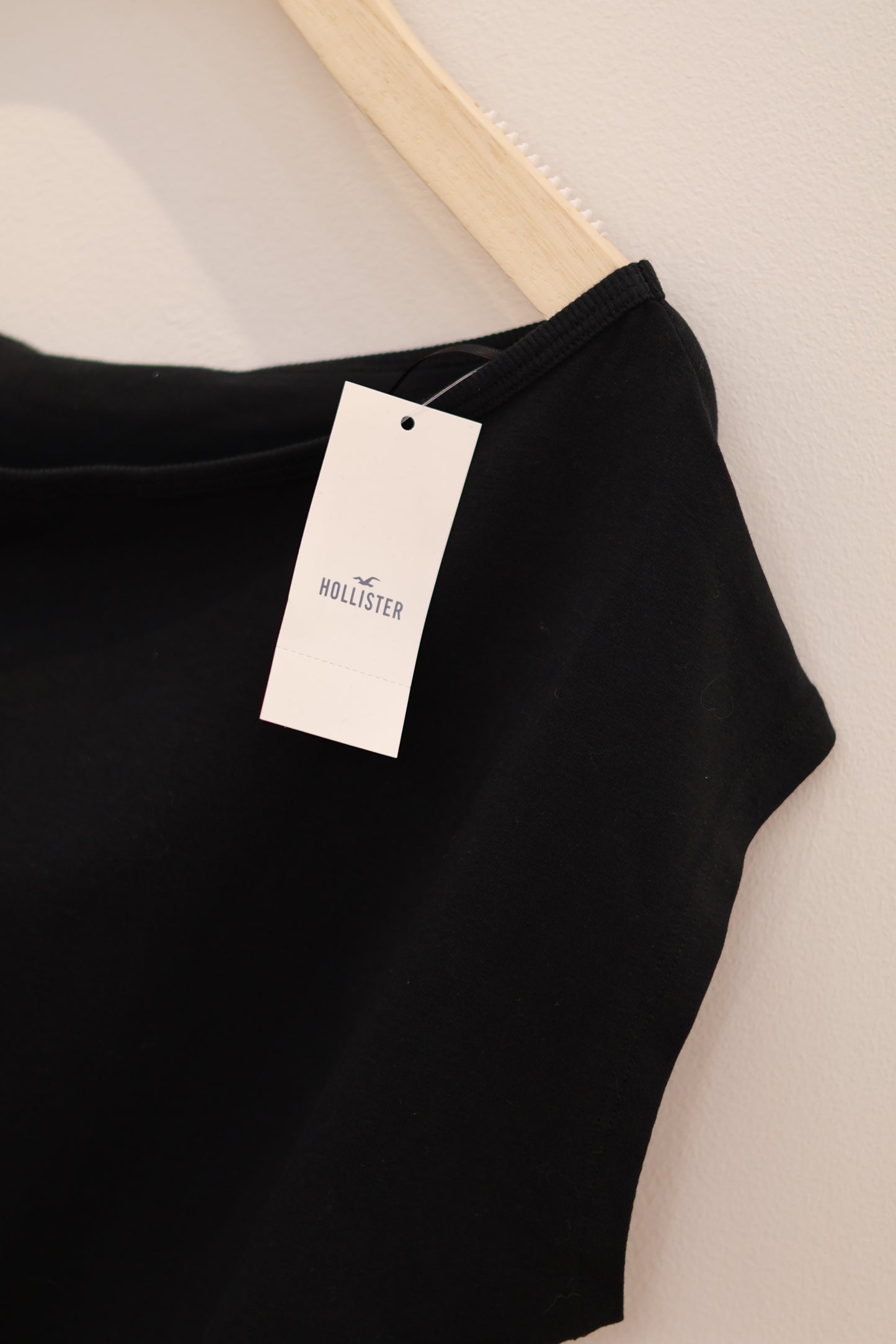 HOLLISTER BASIC HALF SHOULDER