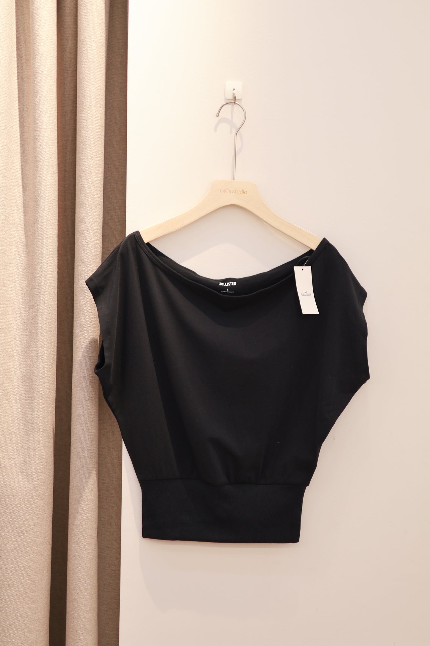HOLLISTER BASIC HALF SHOULDER