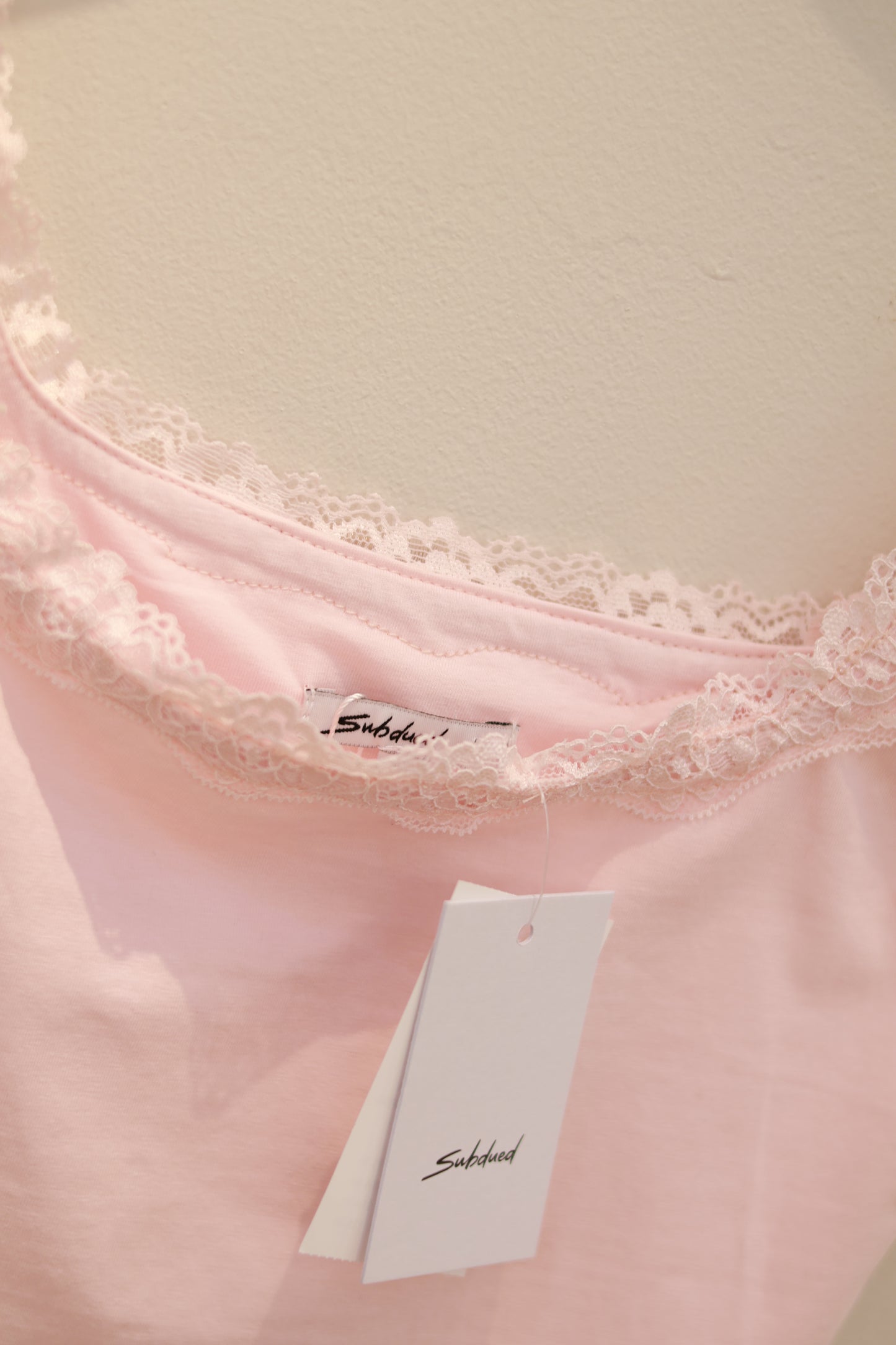 SUBDUED LACE TANK TOP