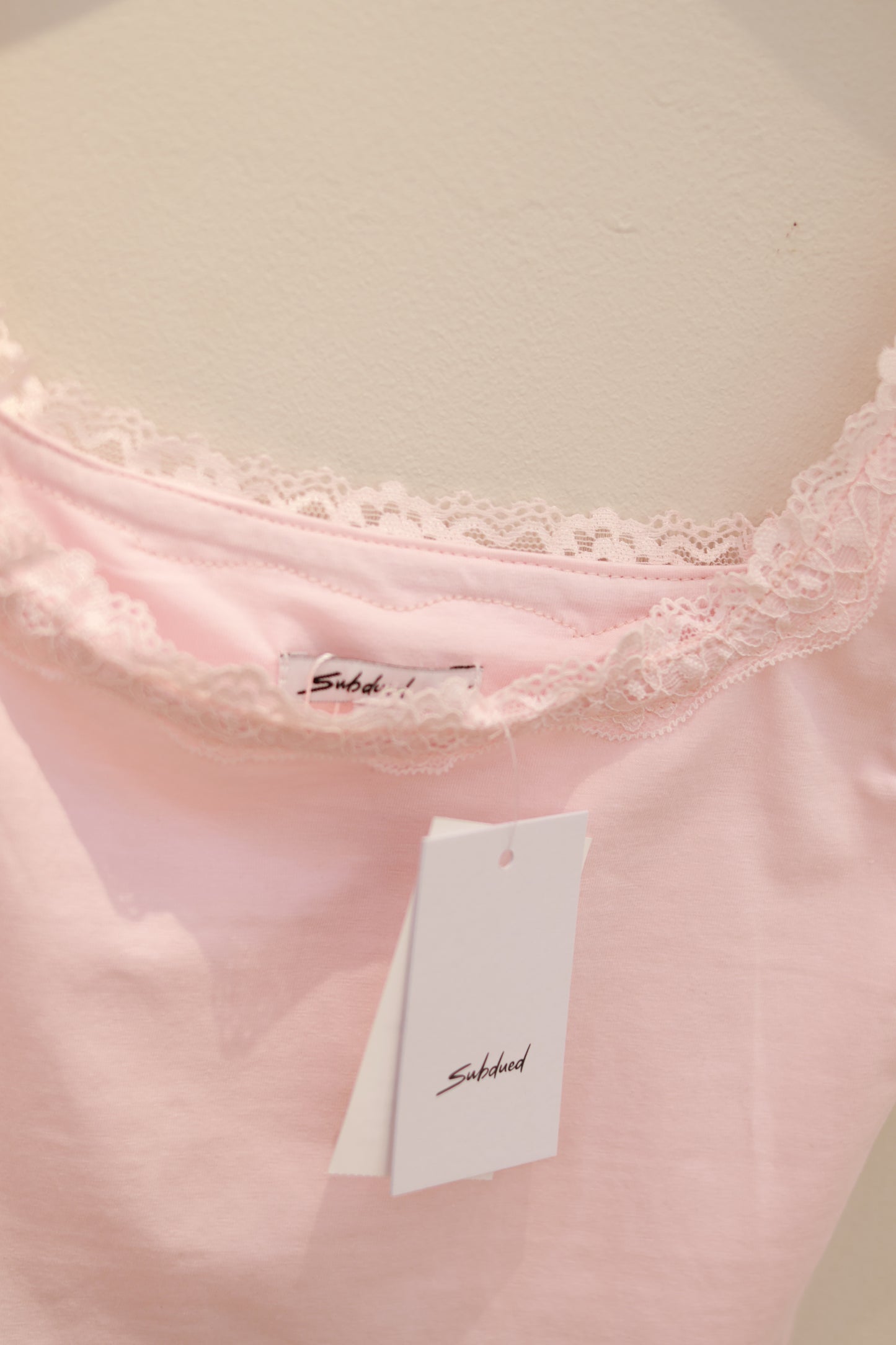 SUBDUED LACE TANK TOP