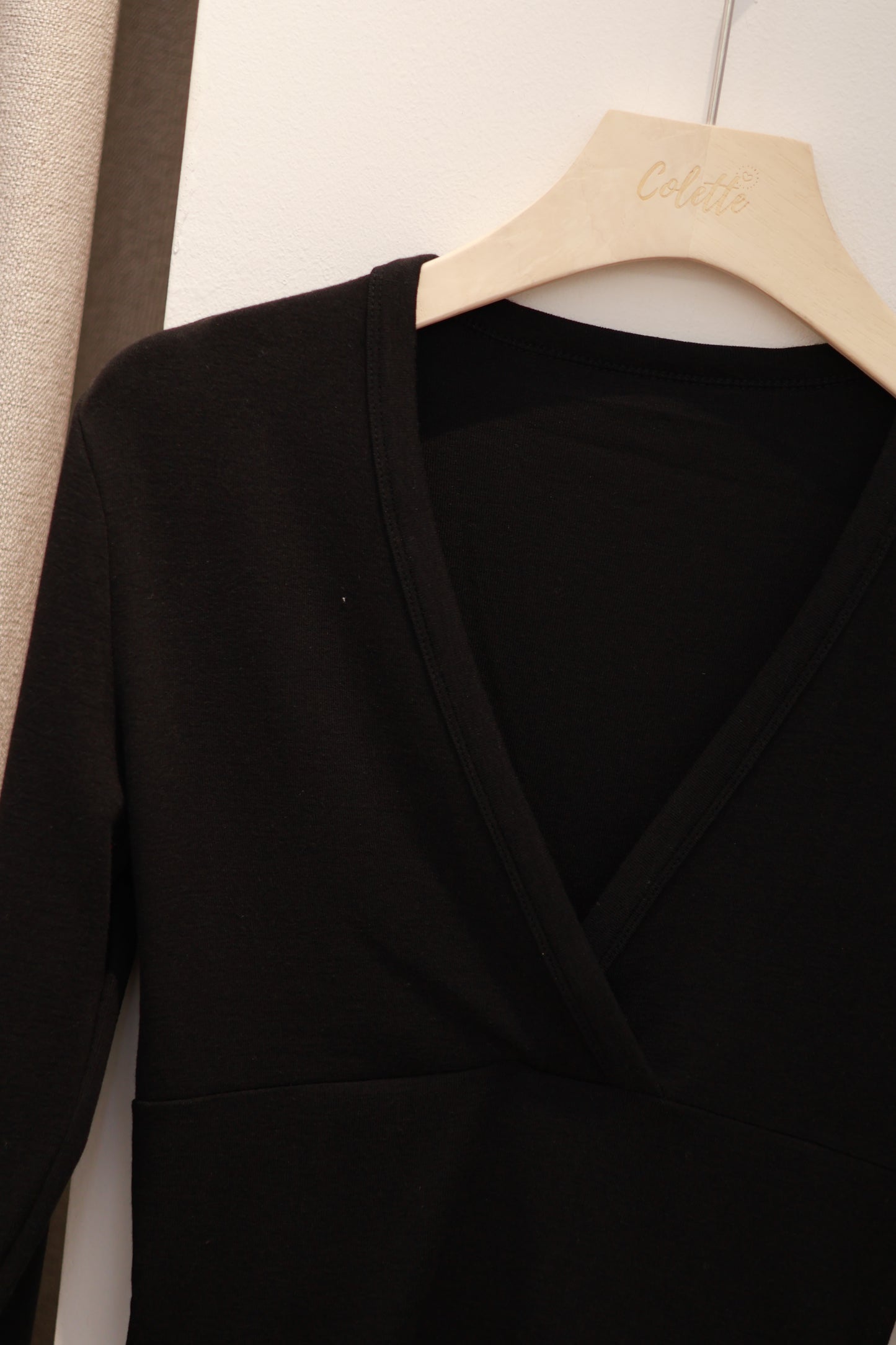 BASIC V NECK LONG SLEEVE TOP
