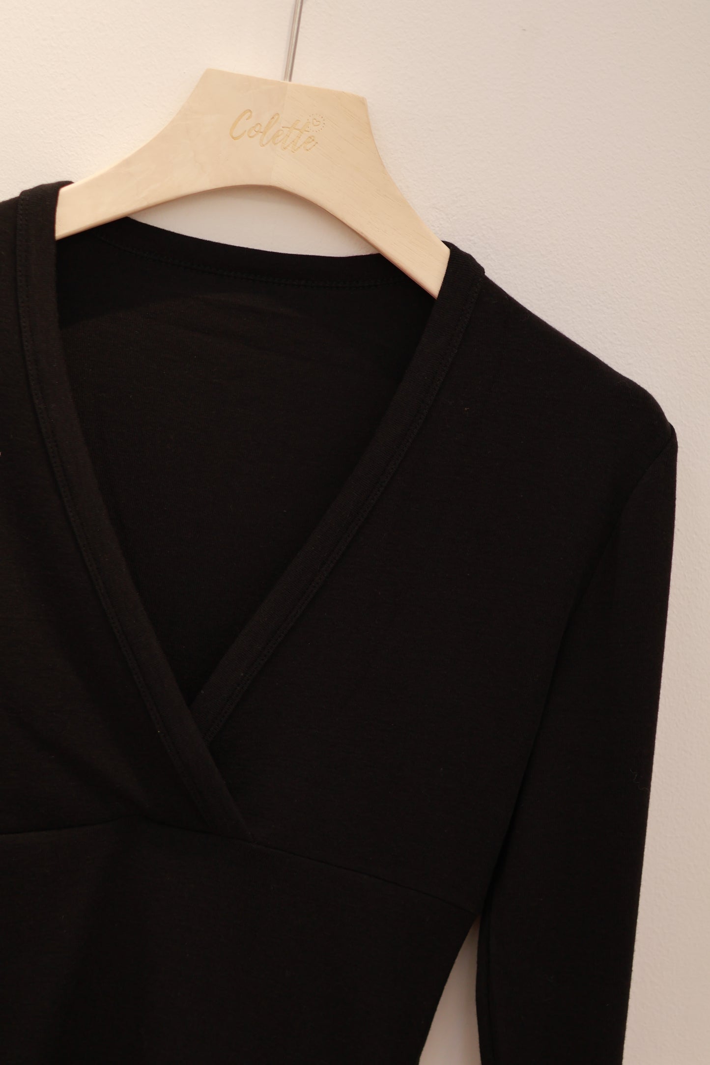 BASIC V NECK LONG SLEEVE TOP