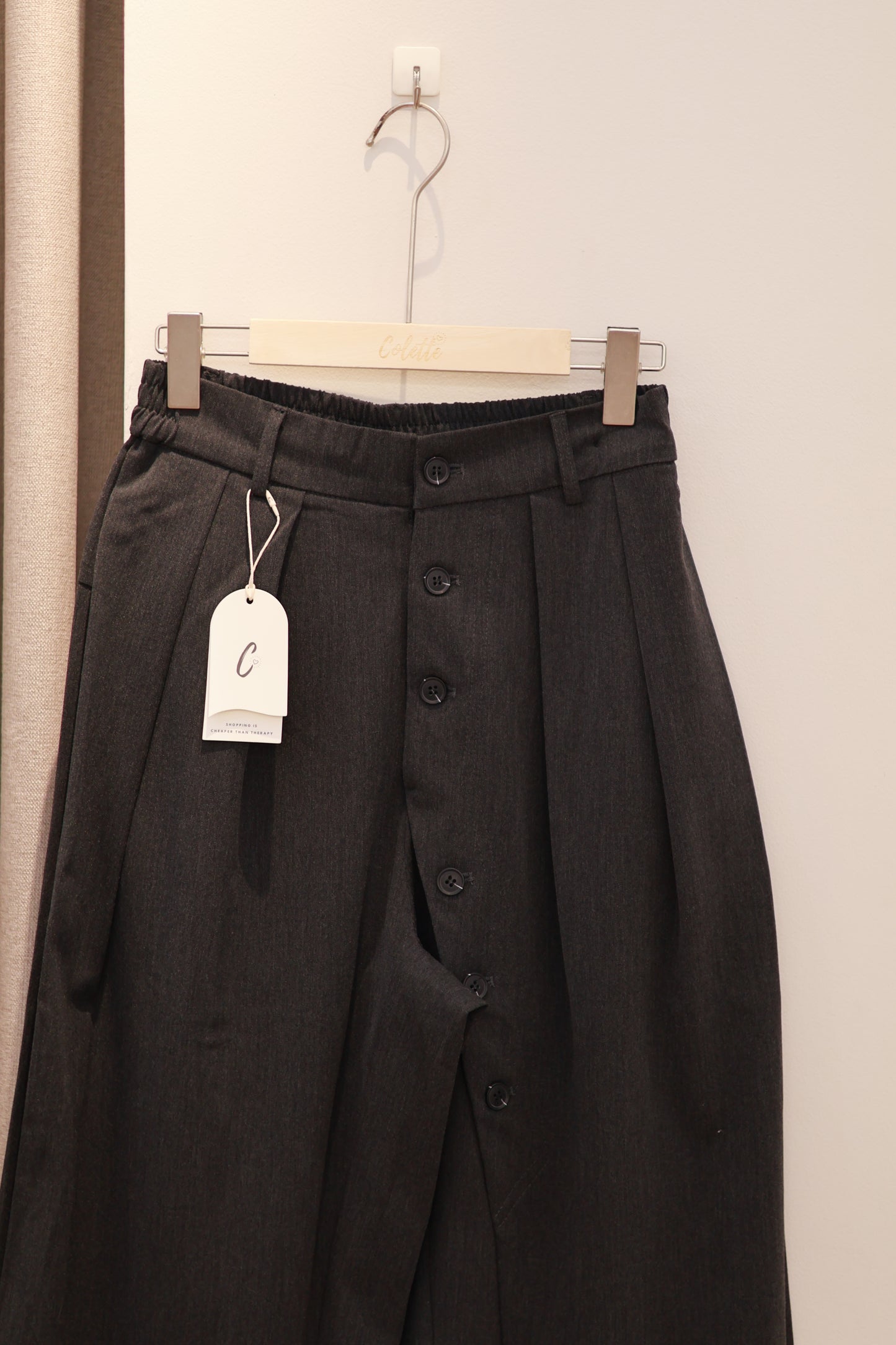 GRAY BUTTONS LINED TROUSERS