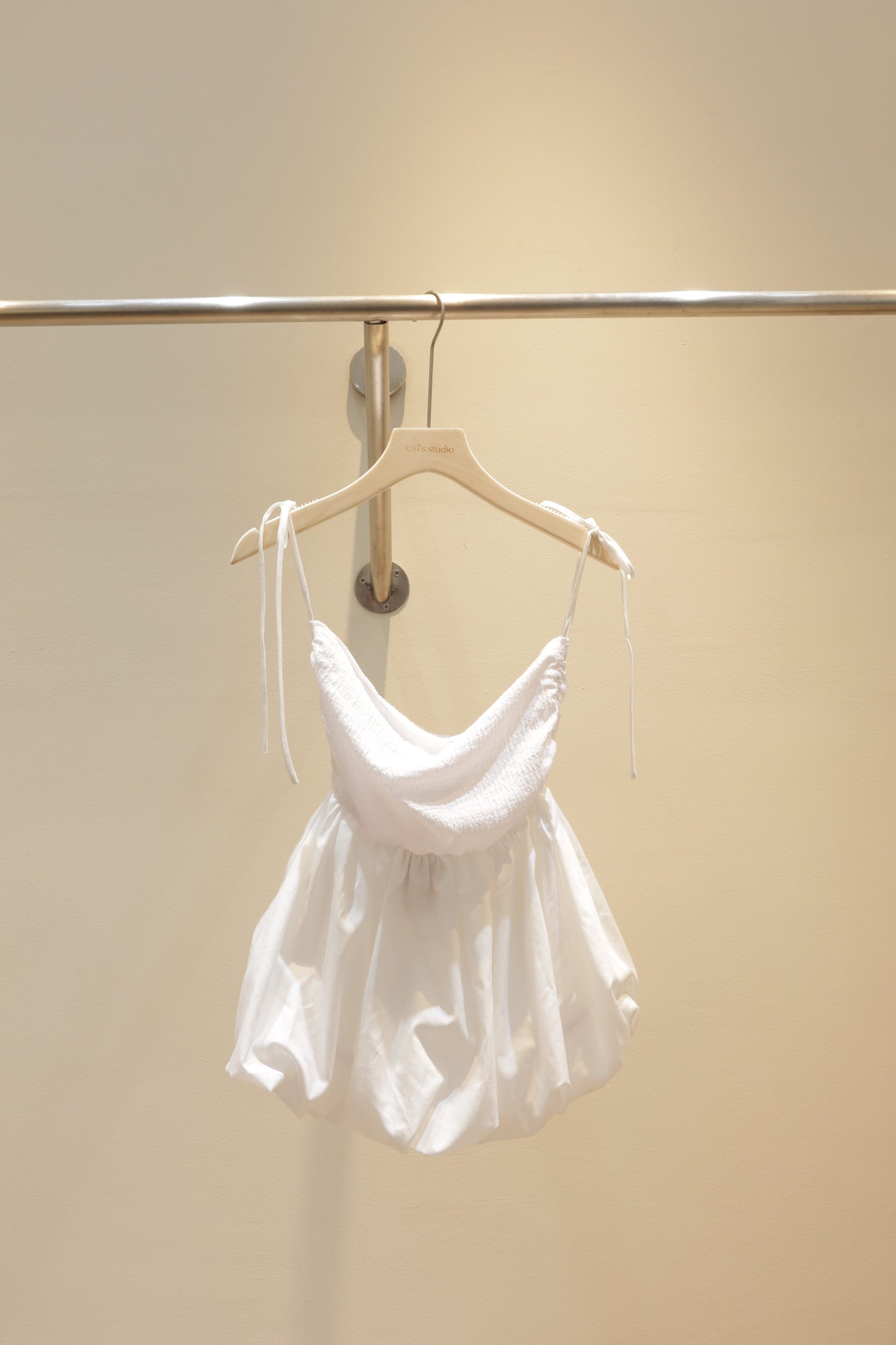 Side runched flowy top