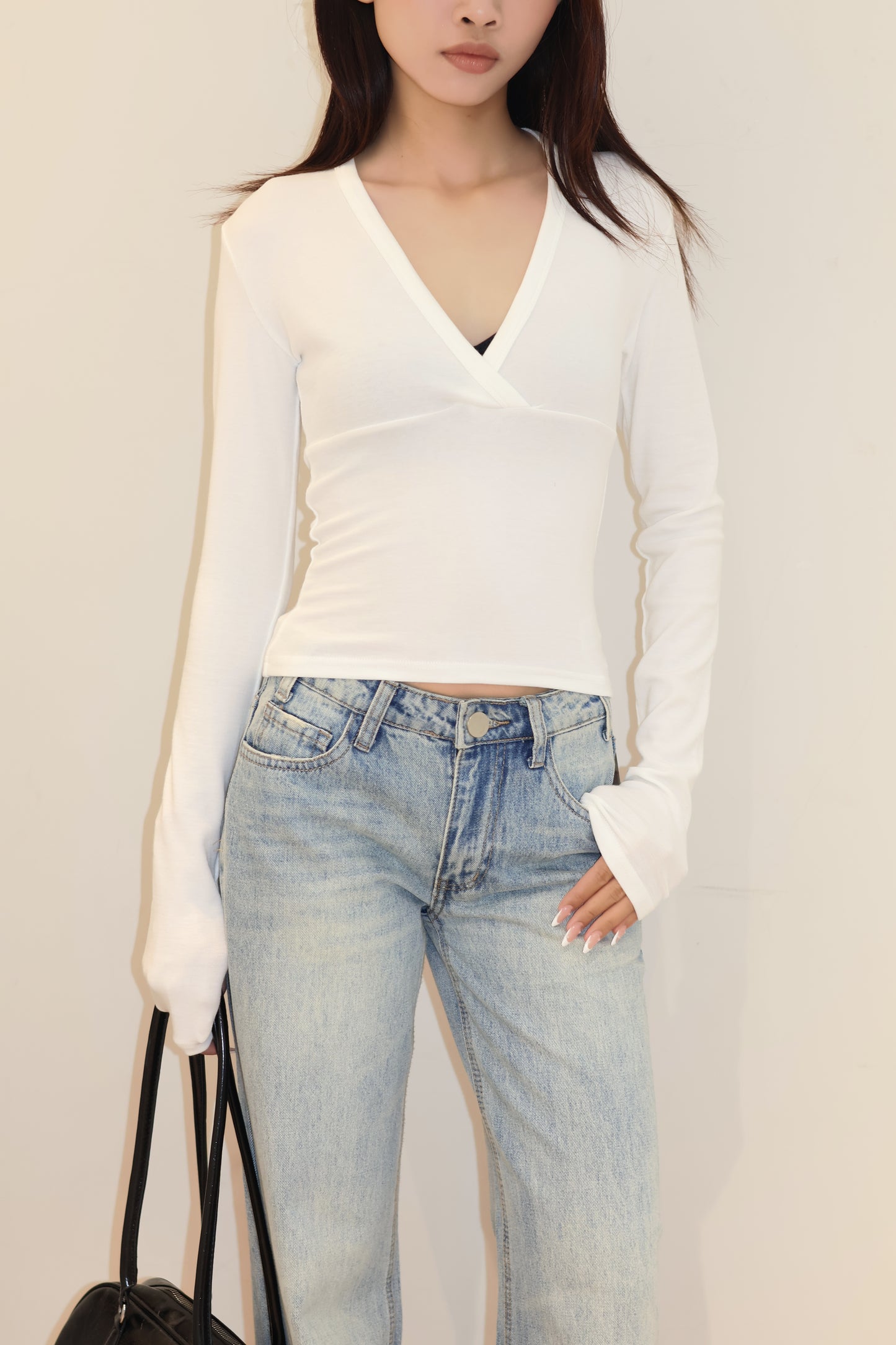 BASIC V NECK LONG SLEEVE TOP