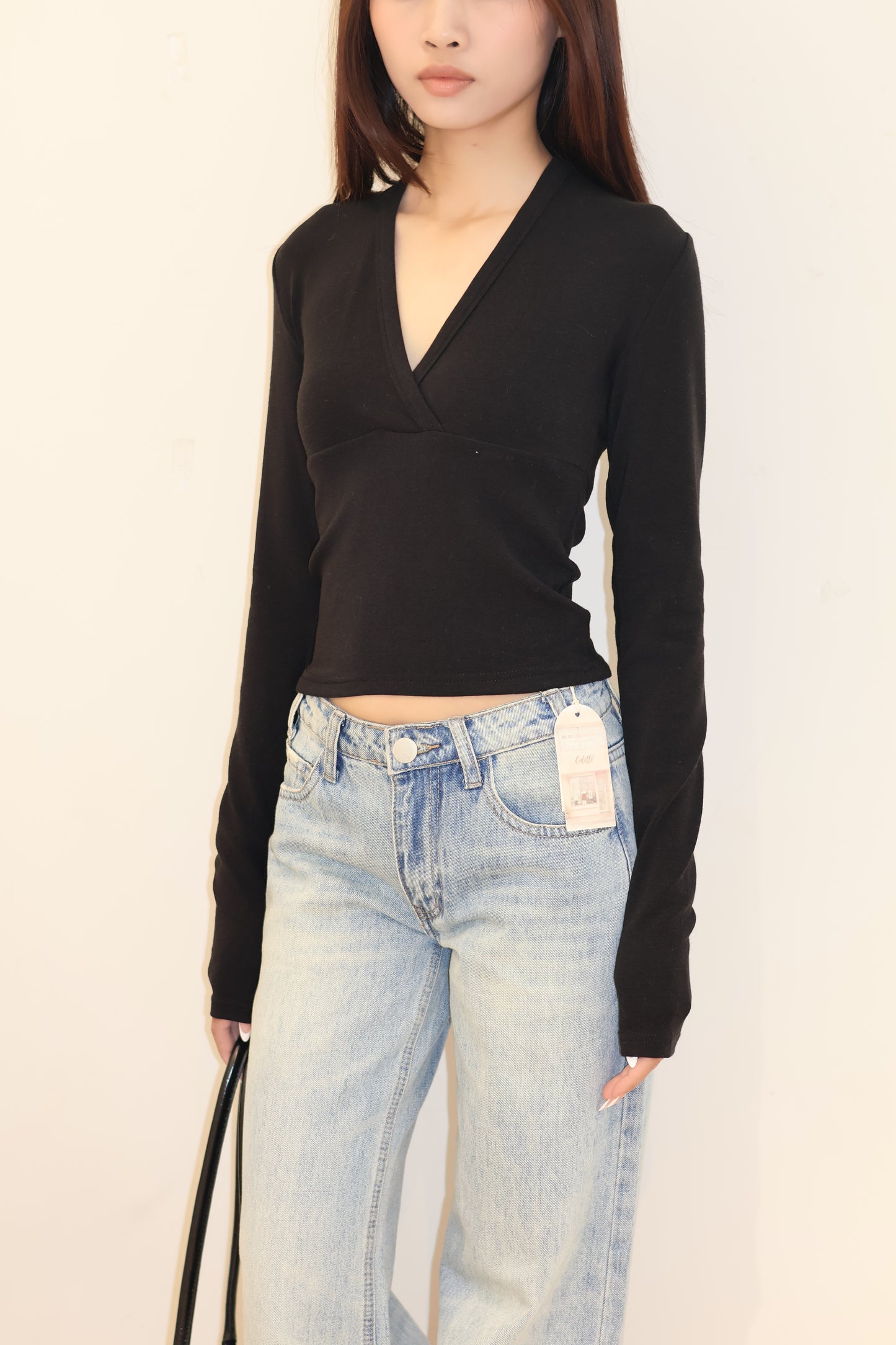 BASIC V NECK LONG SLEEVE TOP