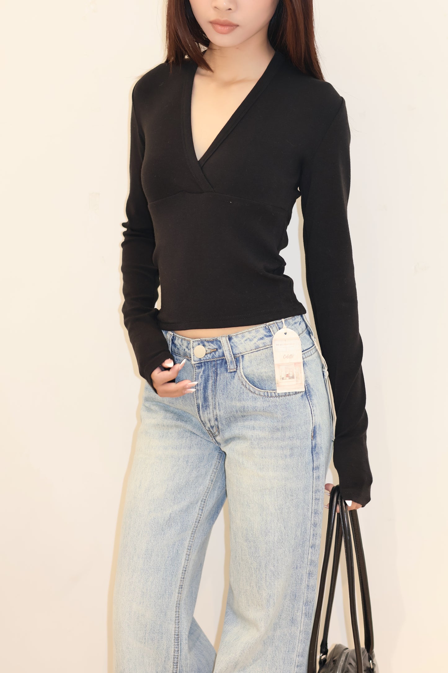 BASIC V NECK LONG SLEEVE TOP
