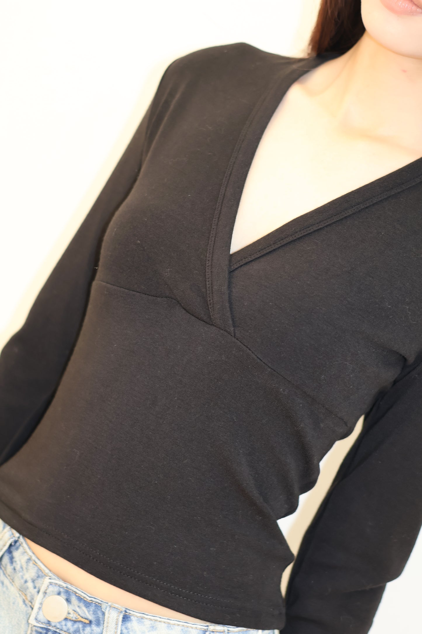 BASIC V NECK LONG SLEEVE TOP