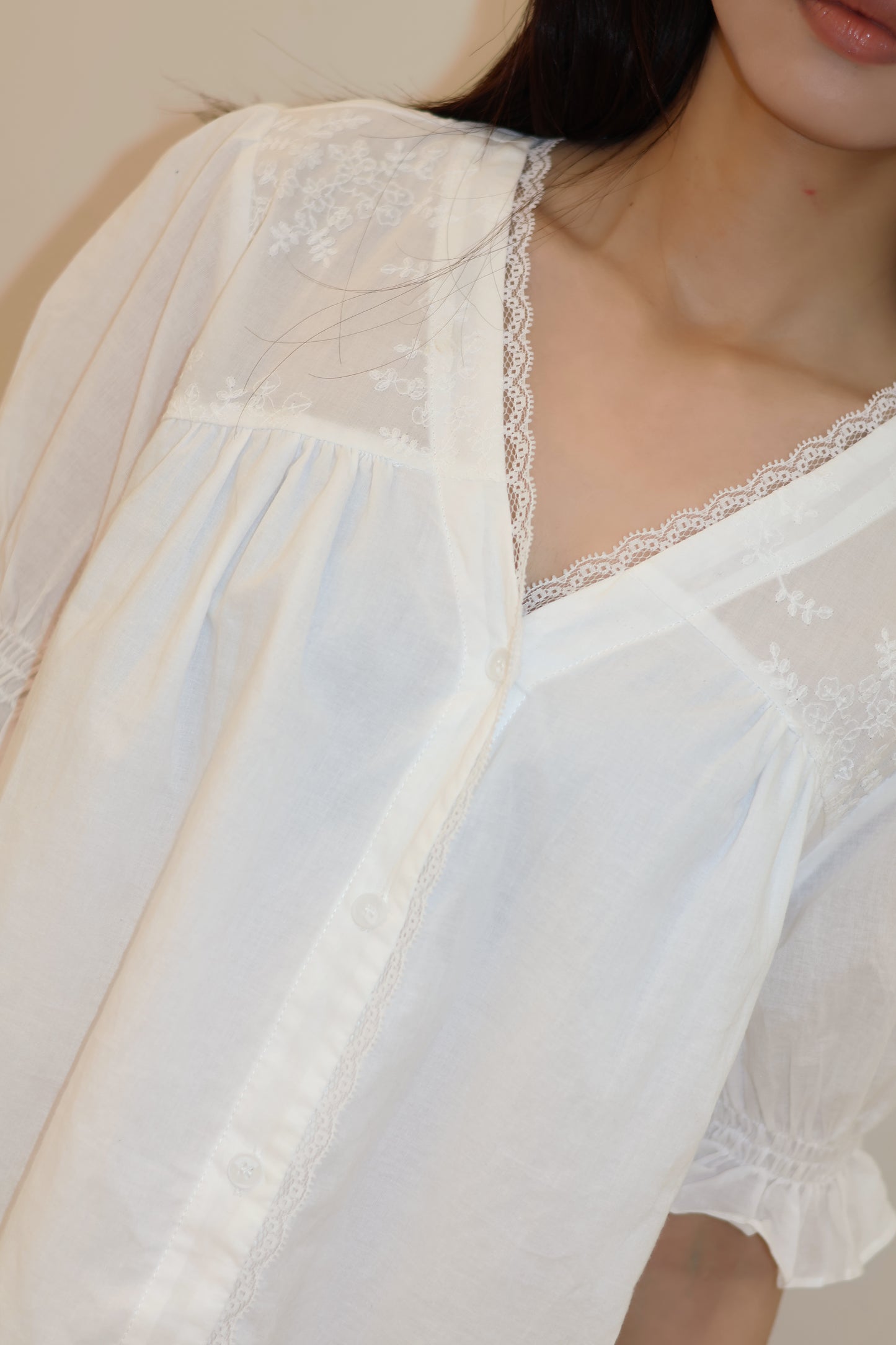 THIN Short sleeve flowy blouse