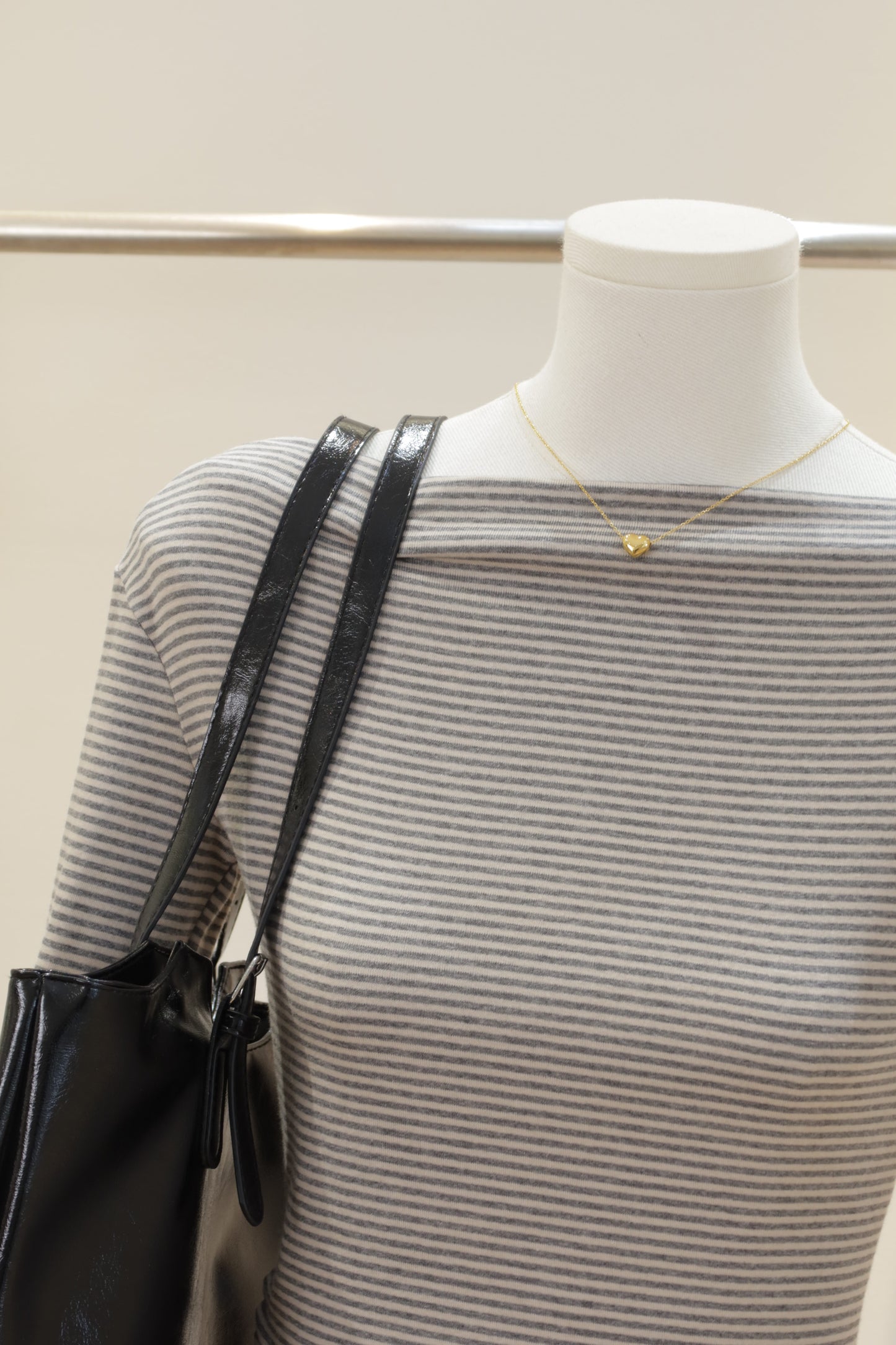 Boat neck long sleeve