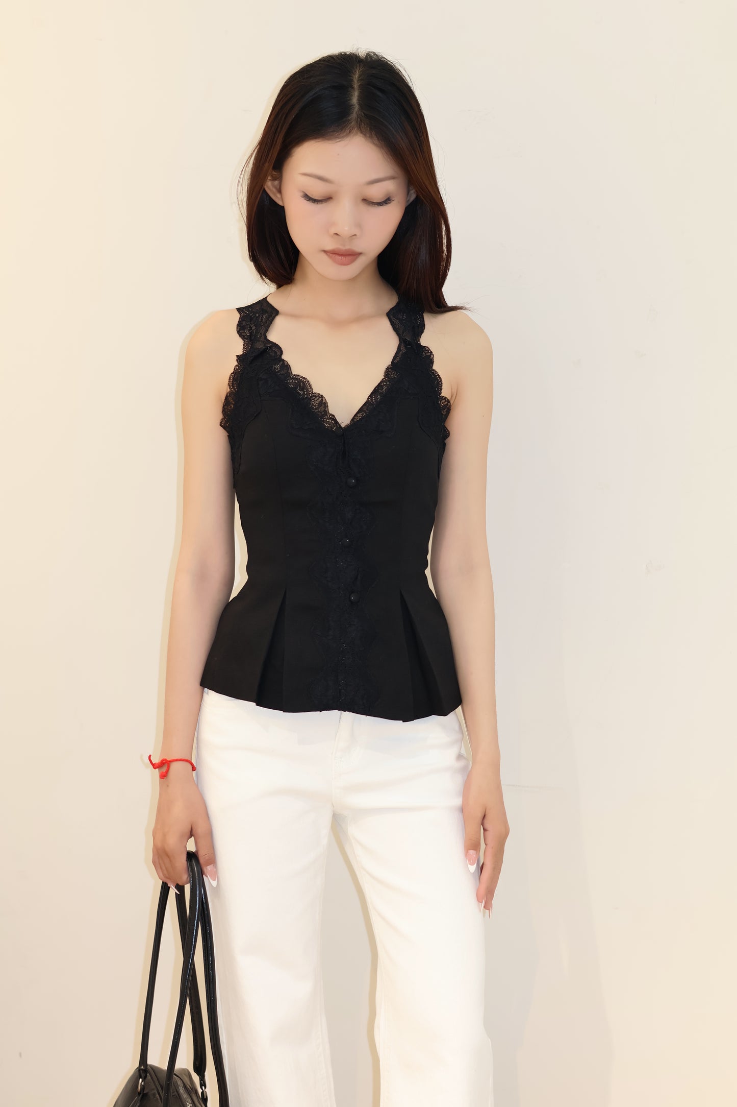 FLOWY LACE V CUT TOP