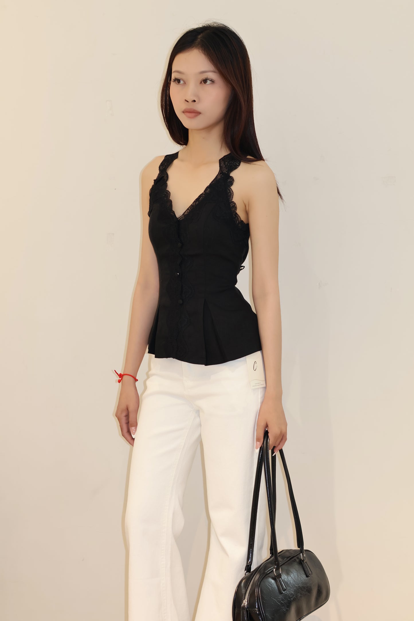 FLOWY LACE V CUT TOP