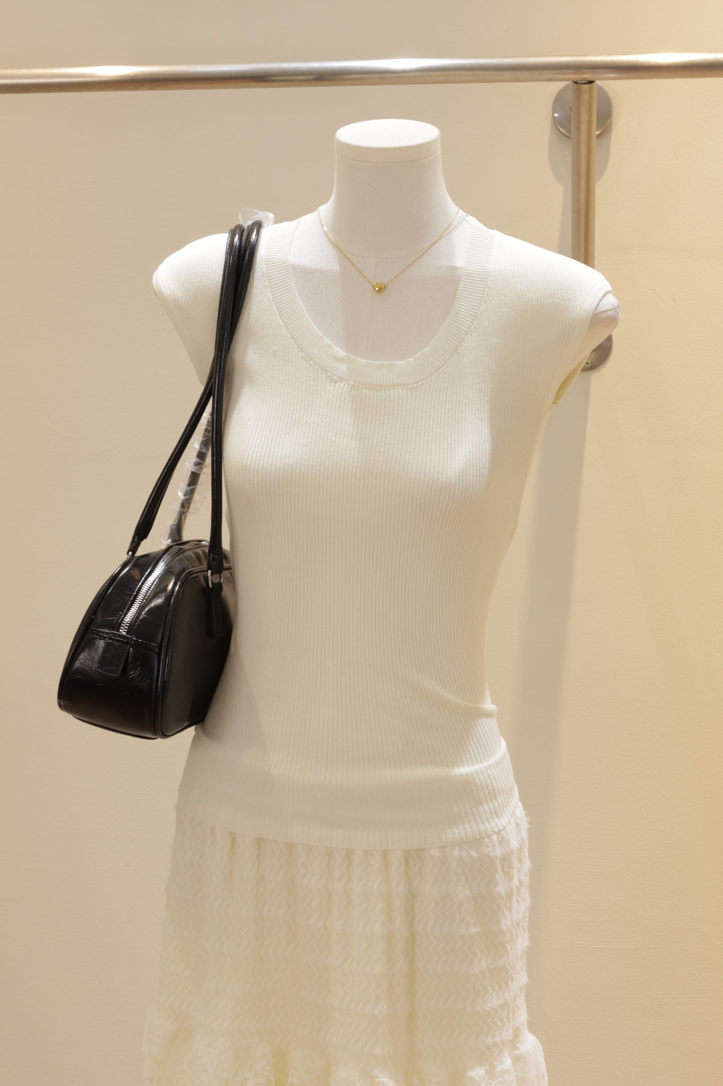 CREAM LONG SKIRT