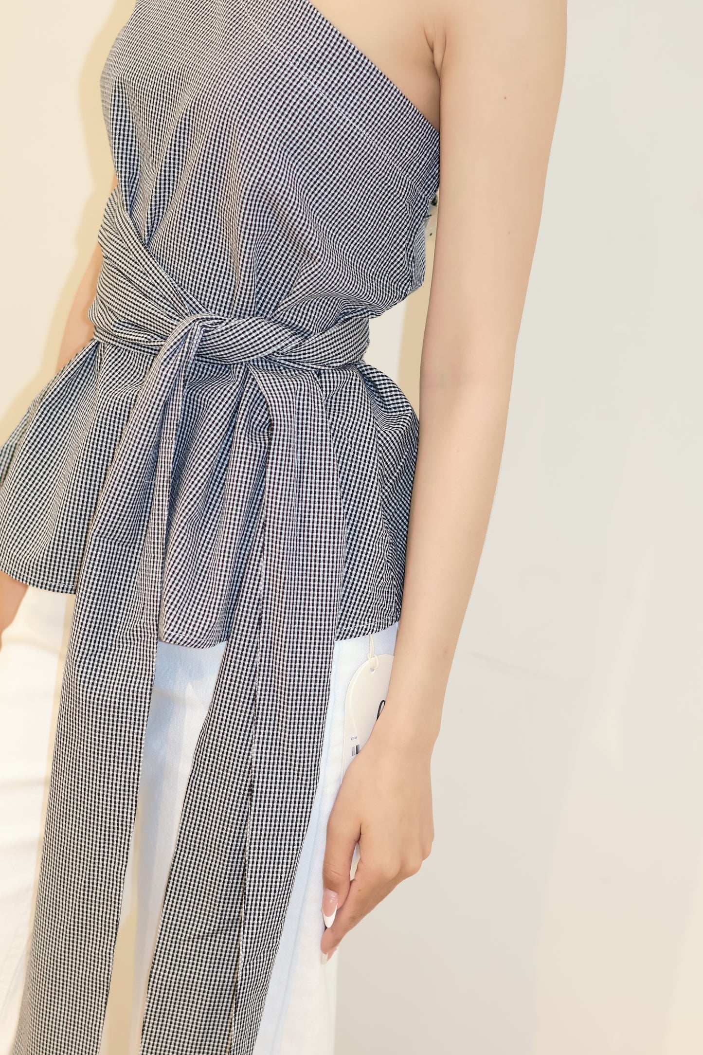 Gray half shoulder side tie deisgn