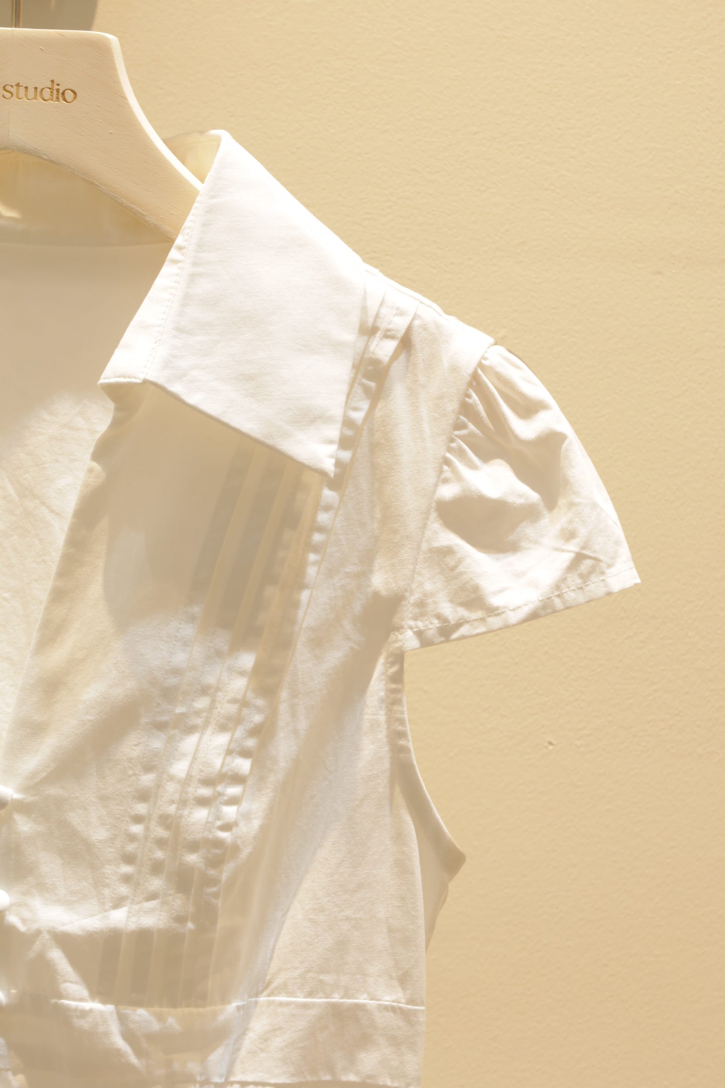 White slim fit blouse