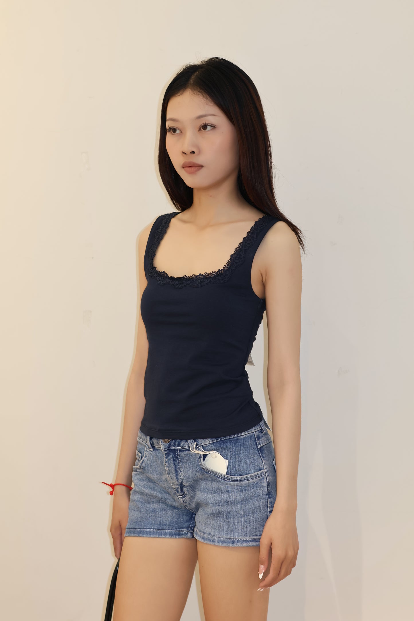 SUBDUED LACE TANK TOP