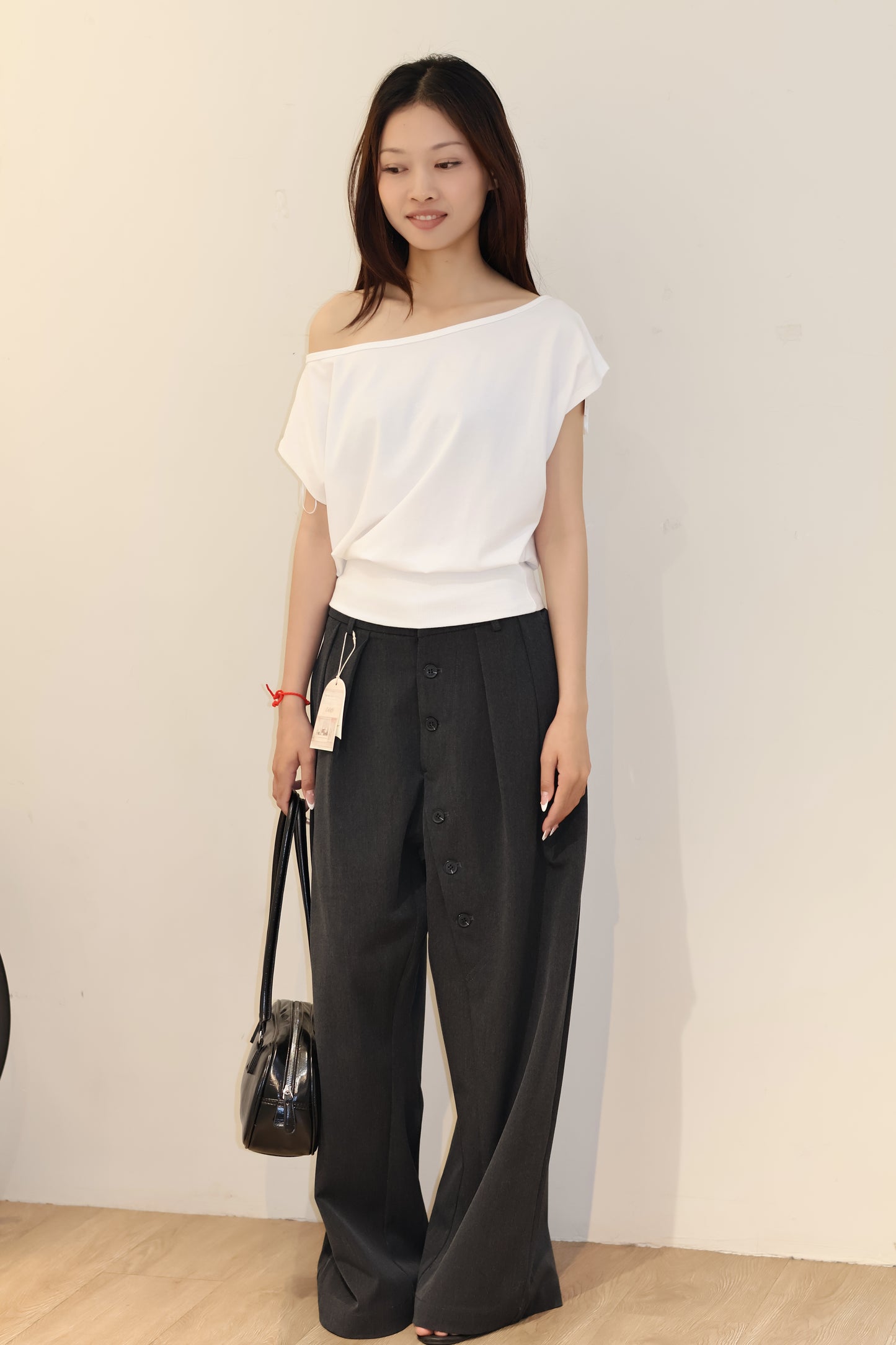 GRAY BUTTONS LINED TROUSERS