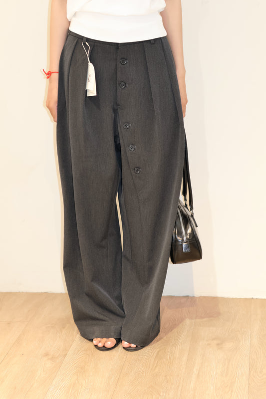 GRAY BUTTONS LINED TROUSERS