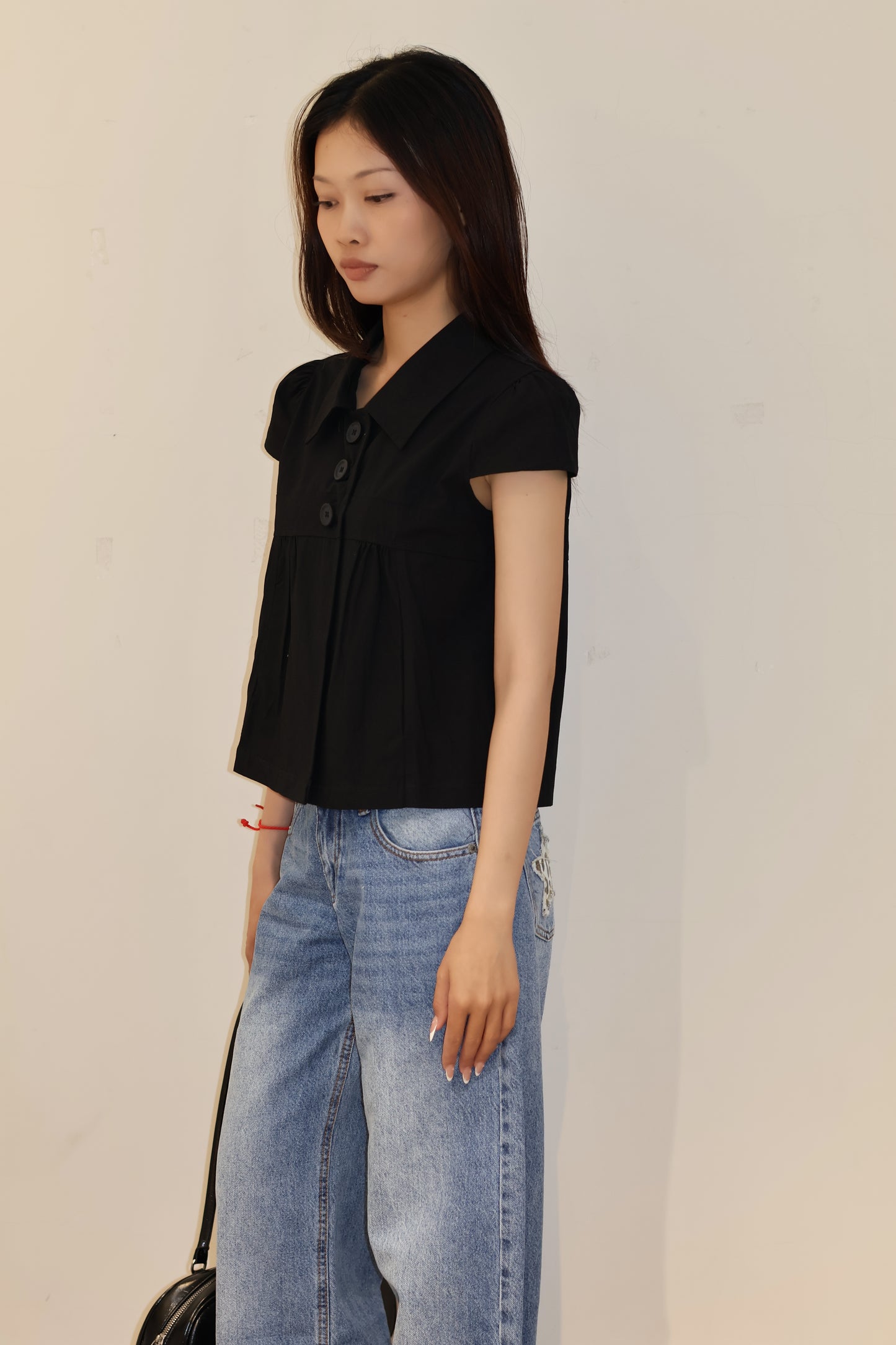 TWO BUTTONS SHORT SLEEVE BLOUSE