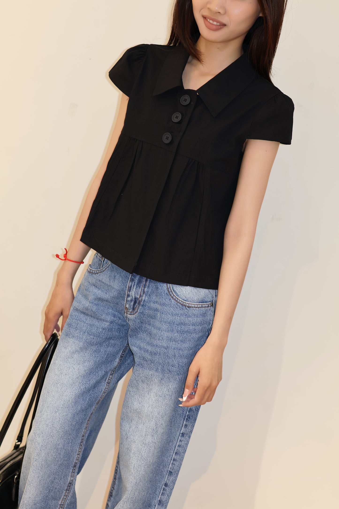 TWO BUTTONS SHORT SLEEVE BLOUSE