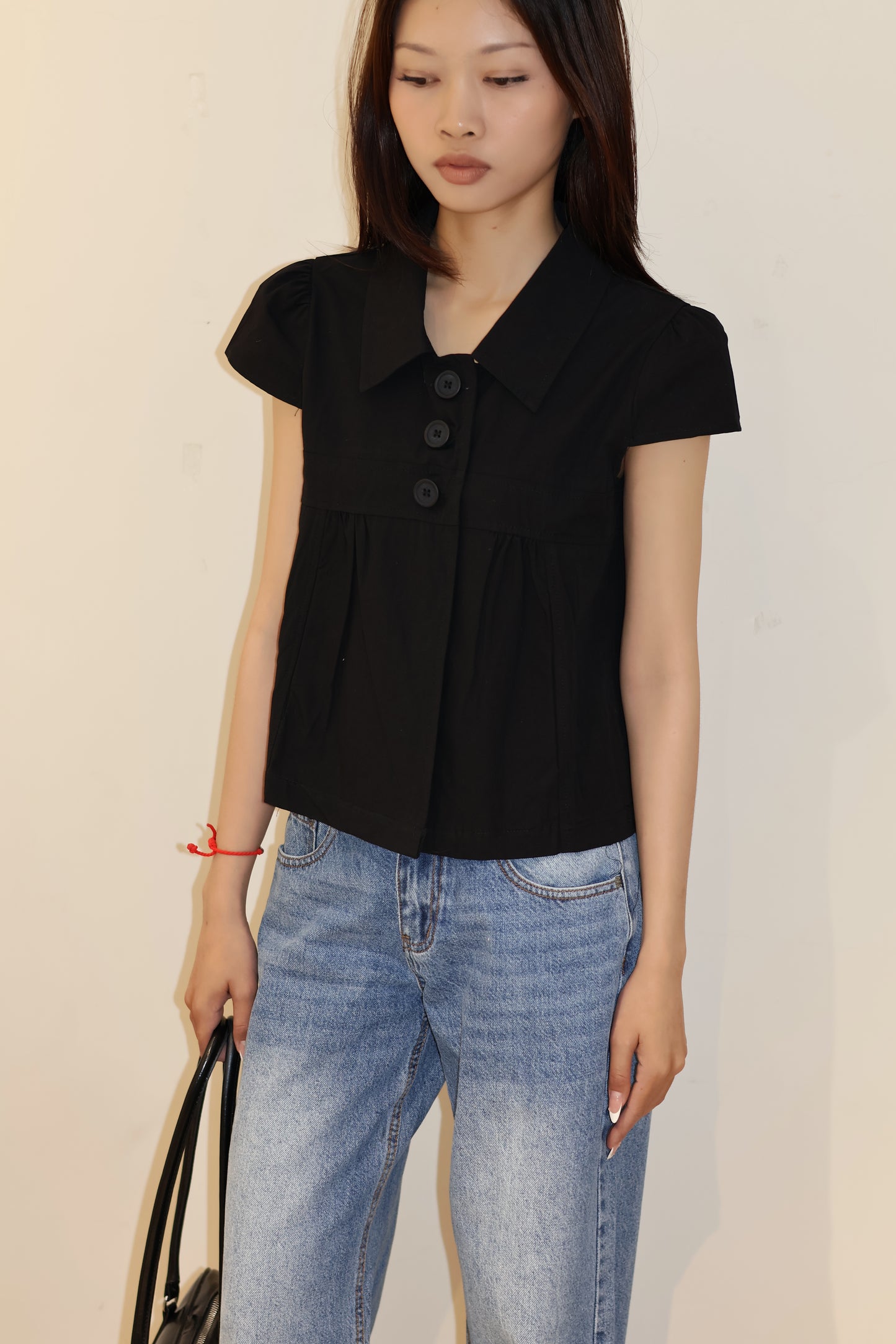 TWO BUTTONS SHORT SLEEVE BLOUSE