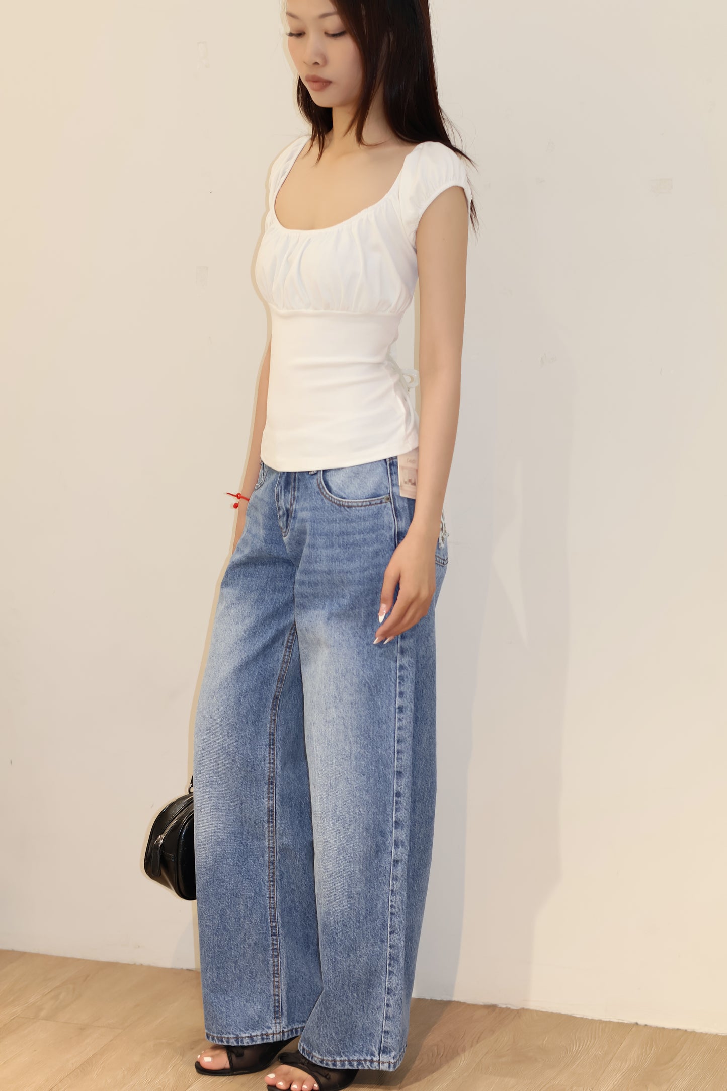 BM white short sleeve