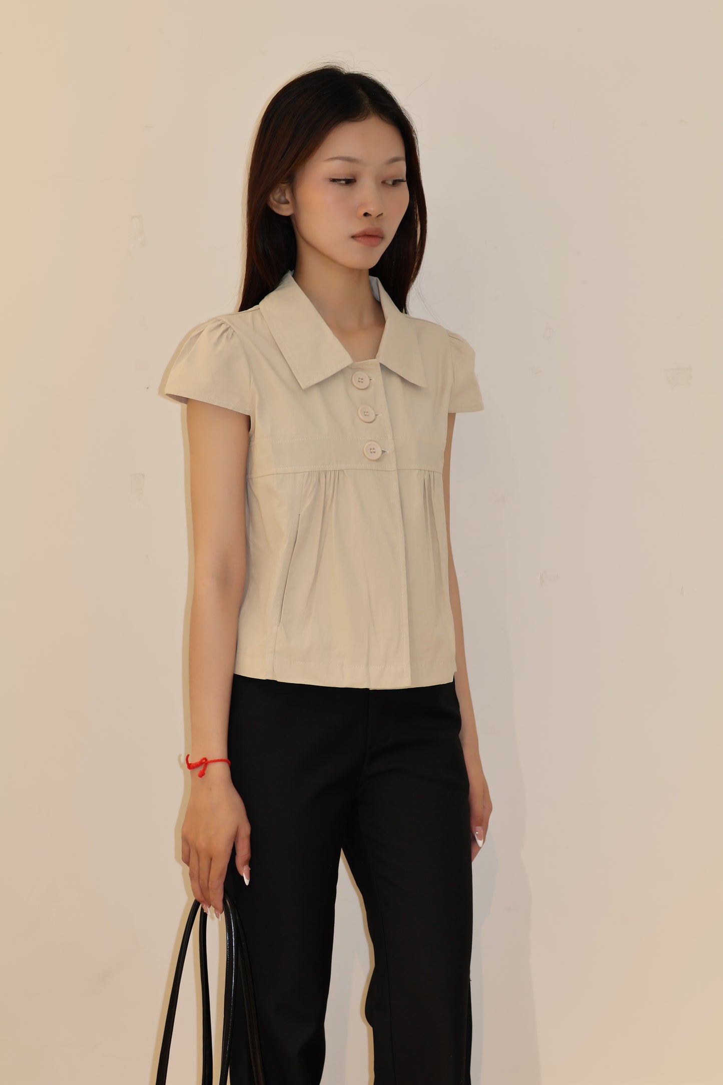 TWO BUTTONS SHORT SLEEVE BLOUSE