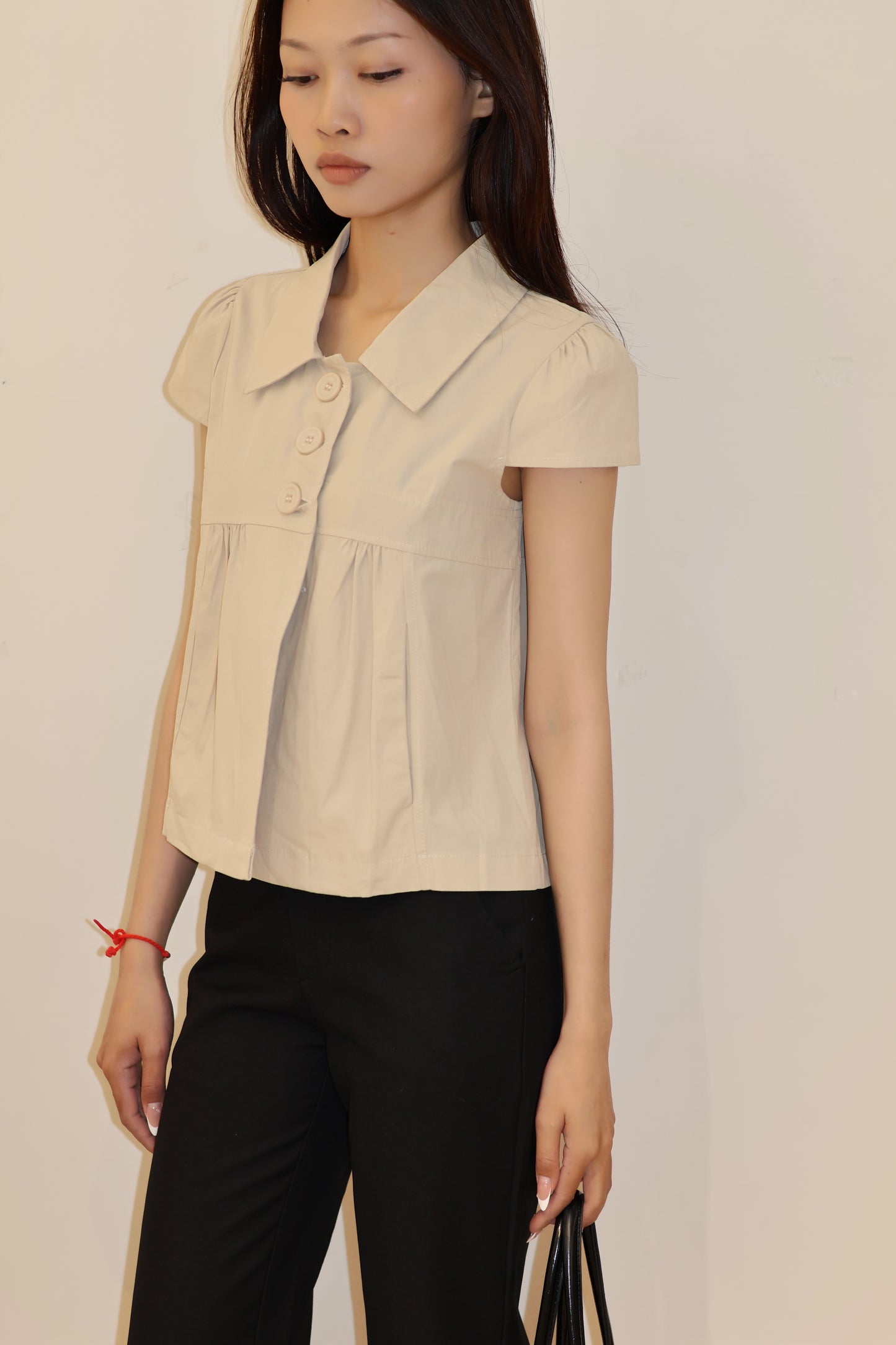 TWO BUTTONS SHORT SLEEVE BLOUSE