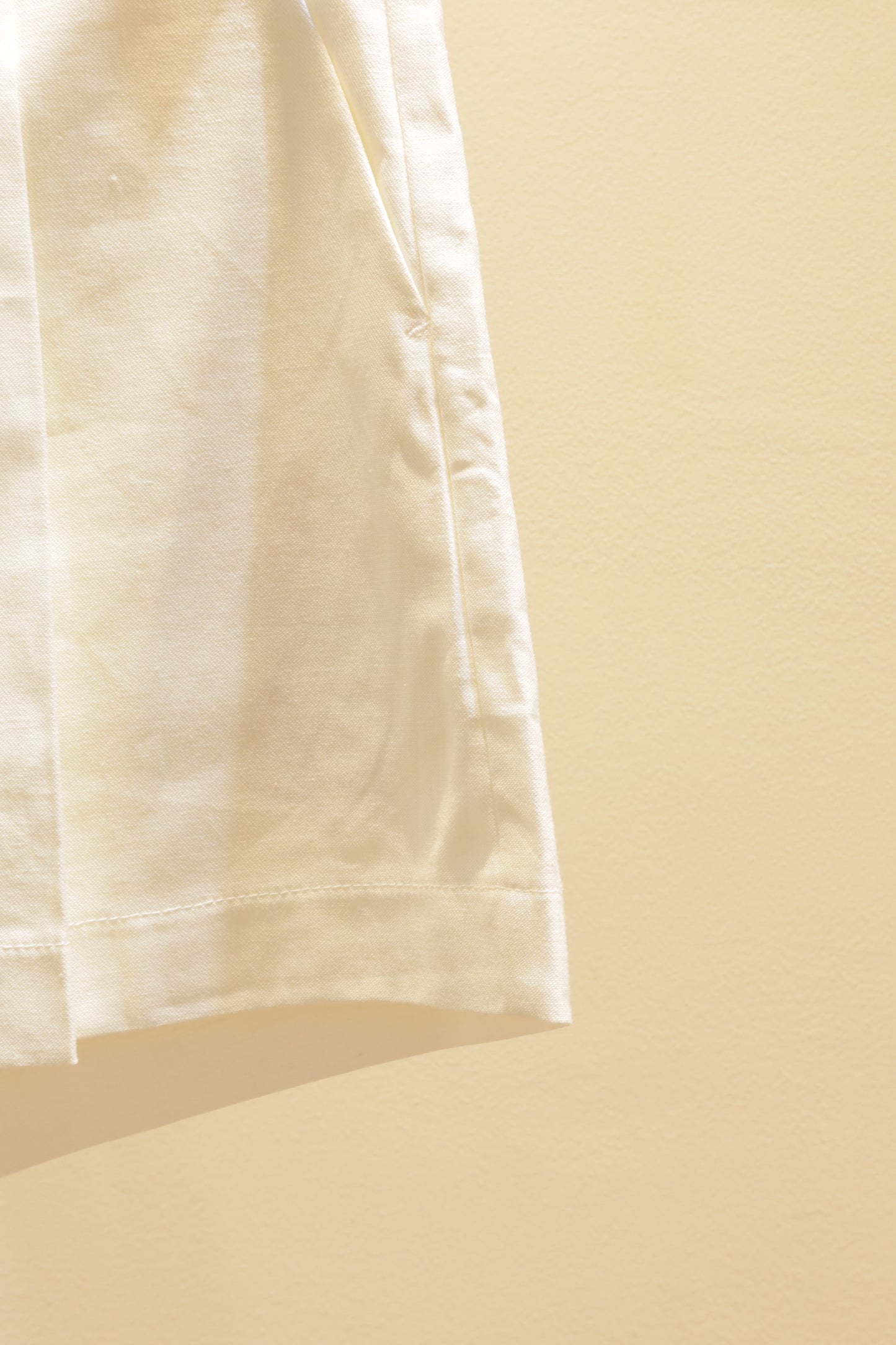 Linen mid length shorts S