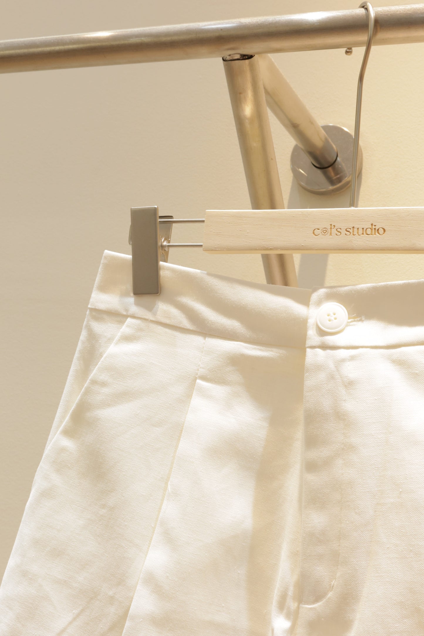 Linen mid length shorts S