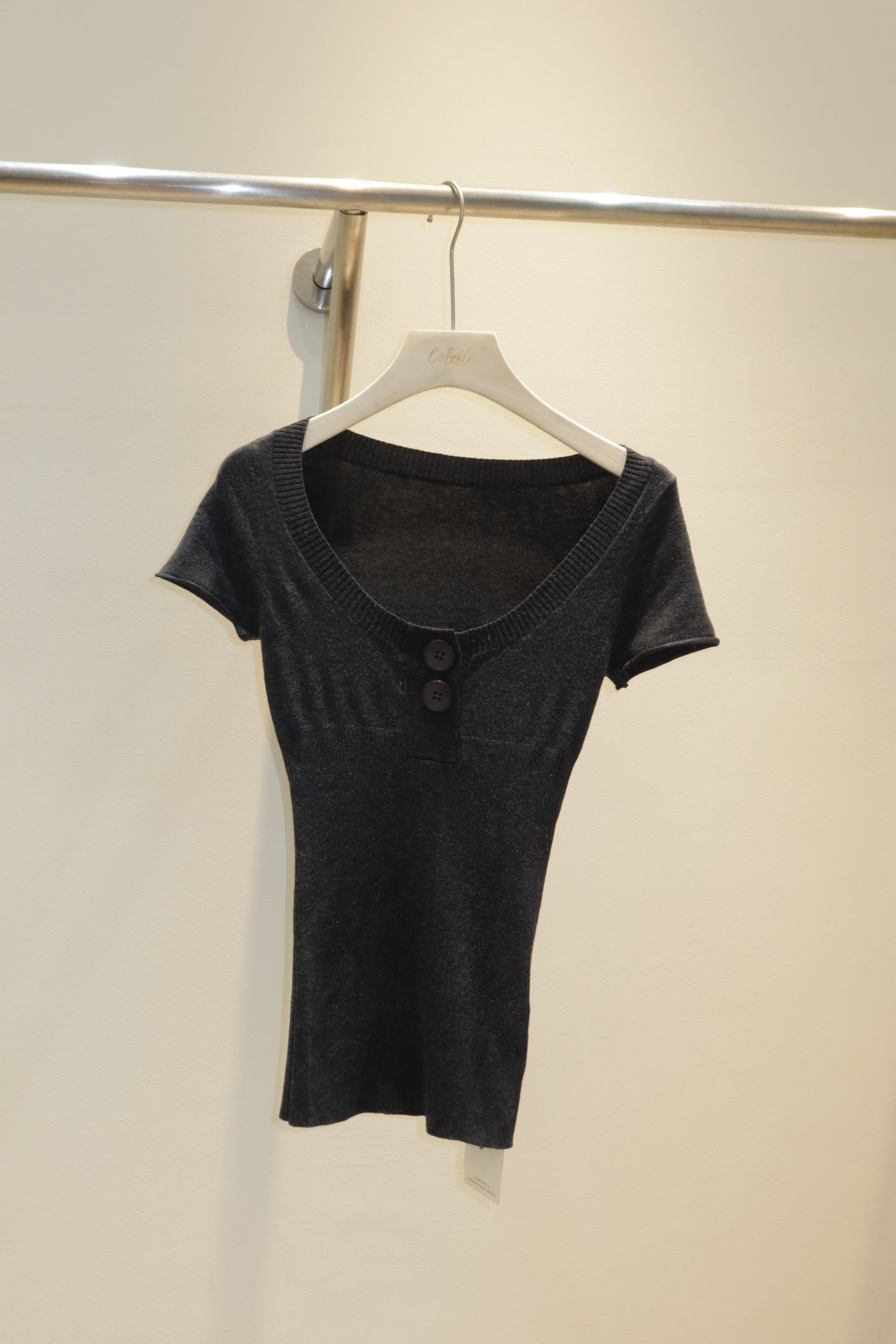 Knitted 2 buttoned SS top
