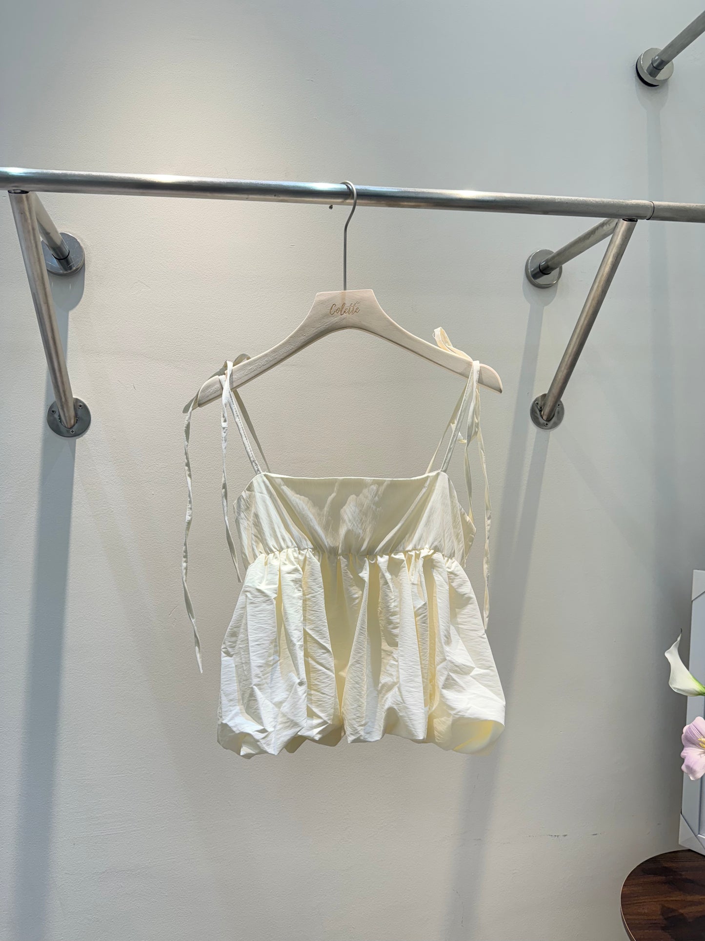 Nude cream flowy top