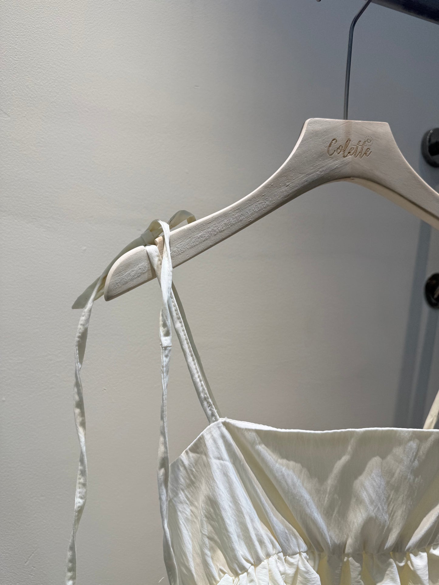 Nude cream flowy top