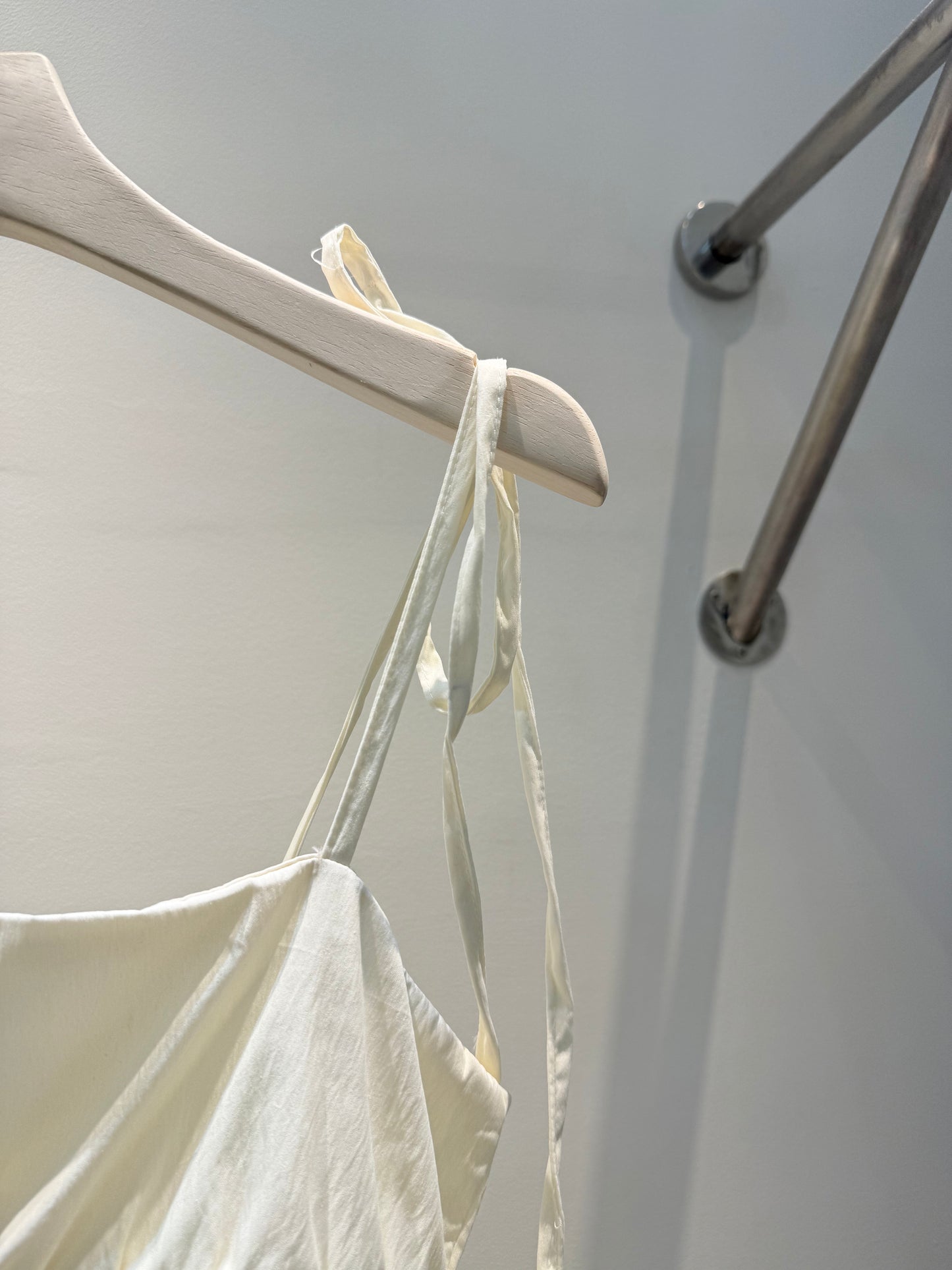 Nude cream flowy top