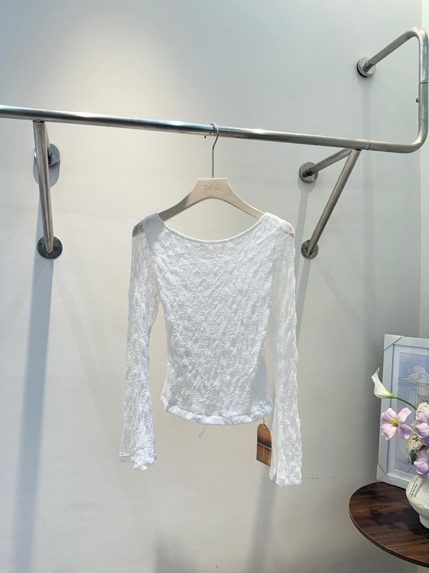 white lace backless long sleeve