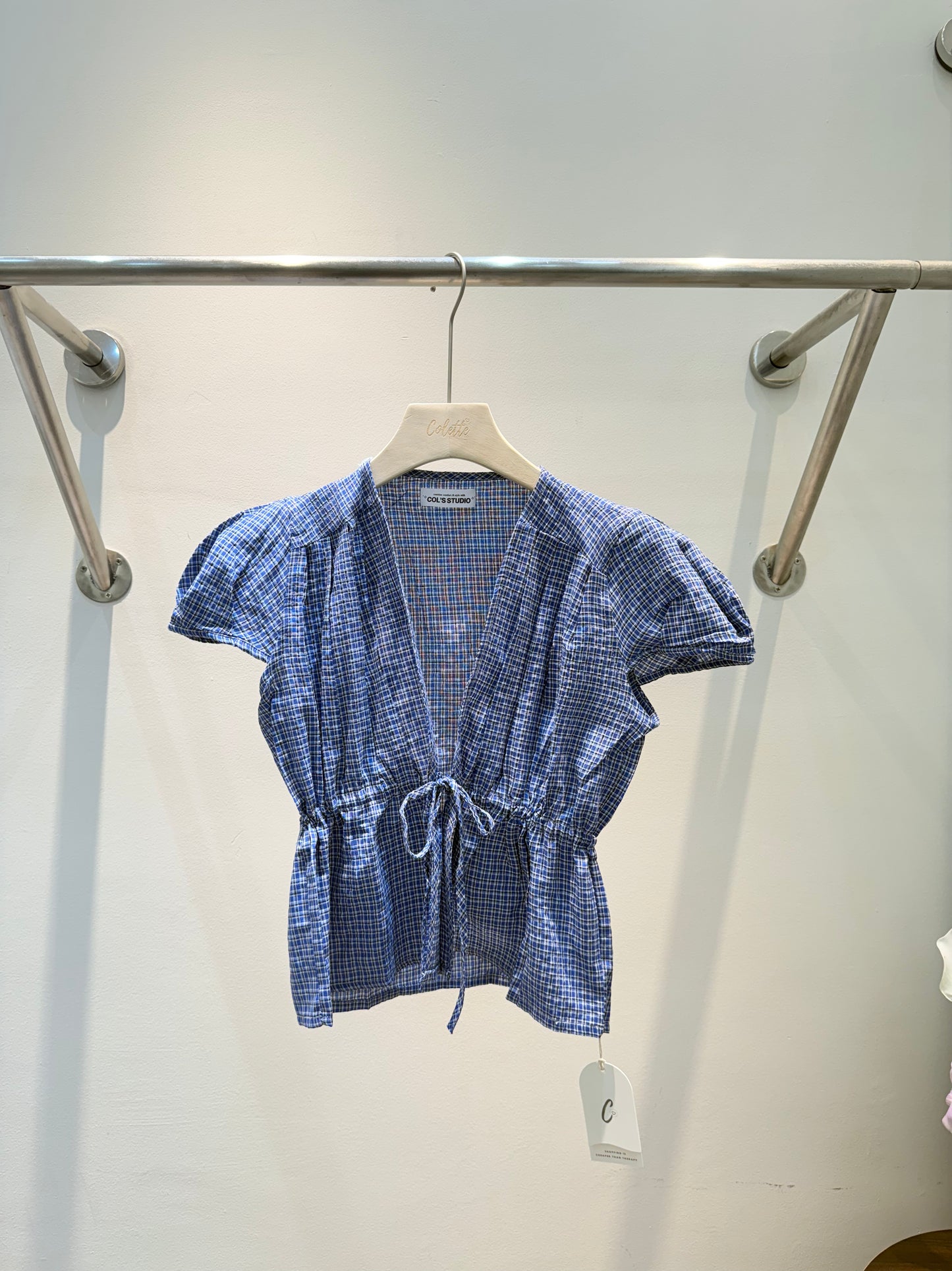 Short sleeve blue plaid top