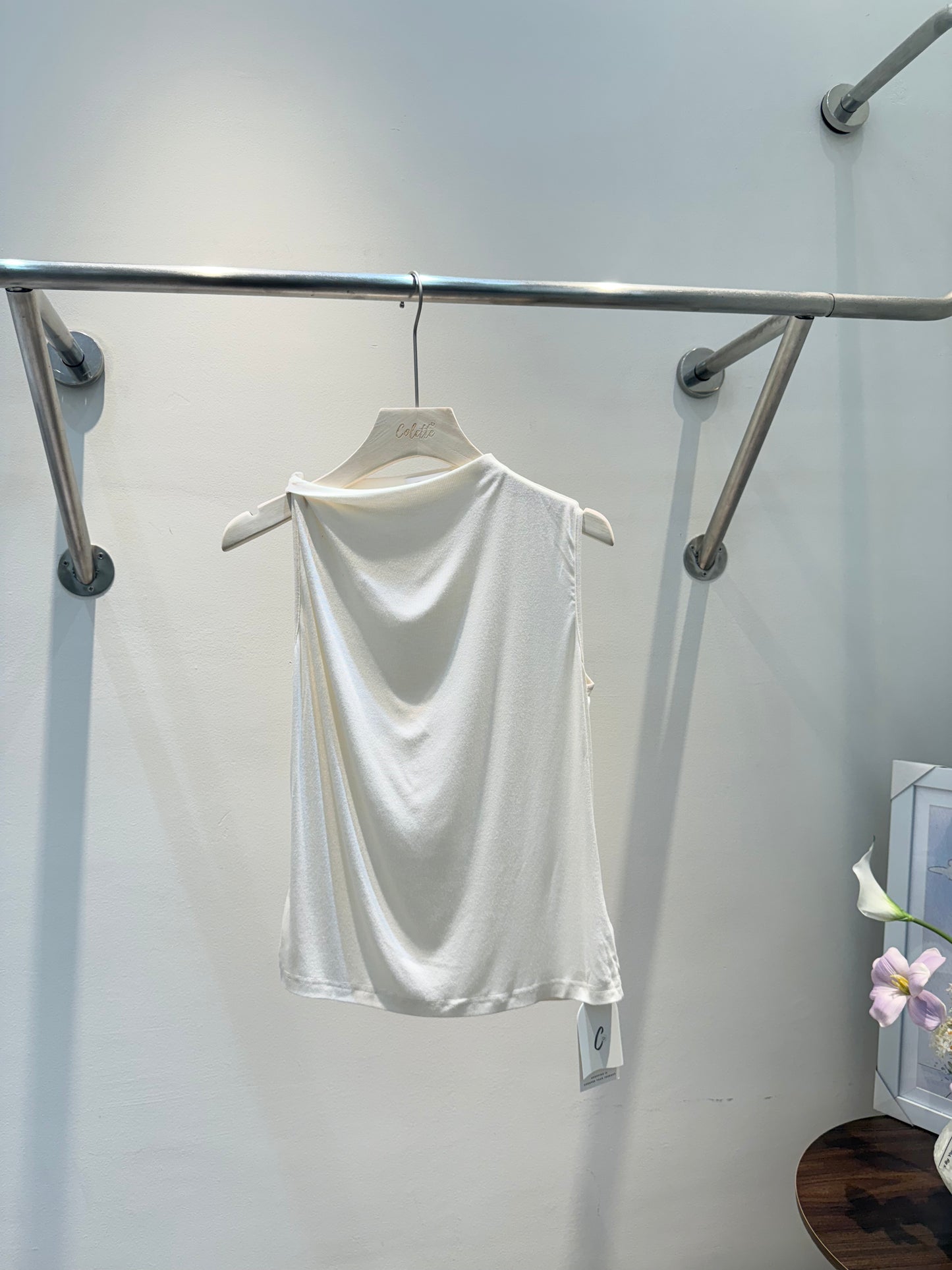 boat neck twist sleeveless top