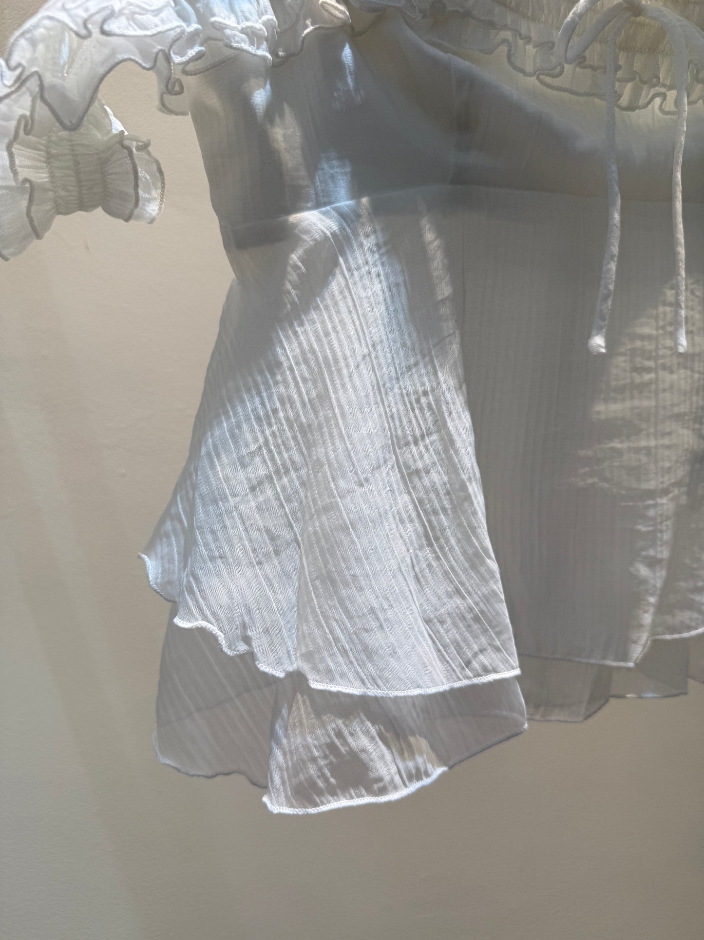 lace design off shoulder top