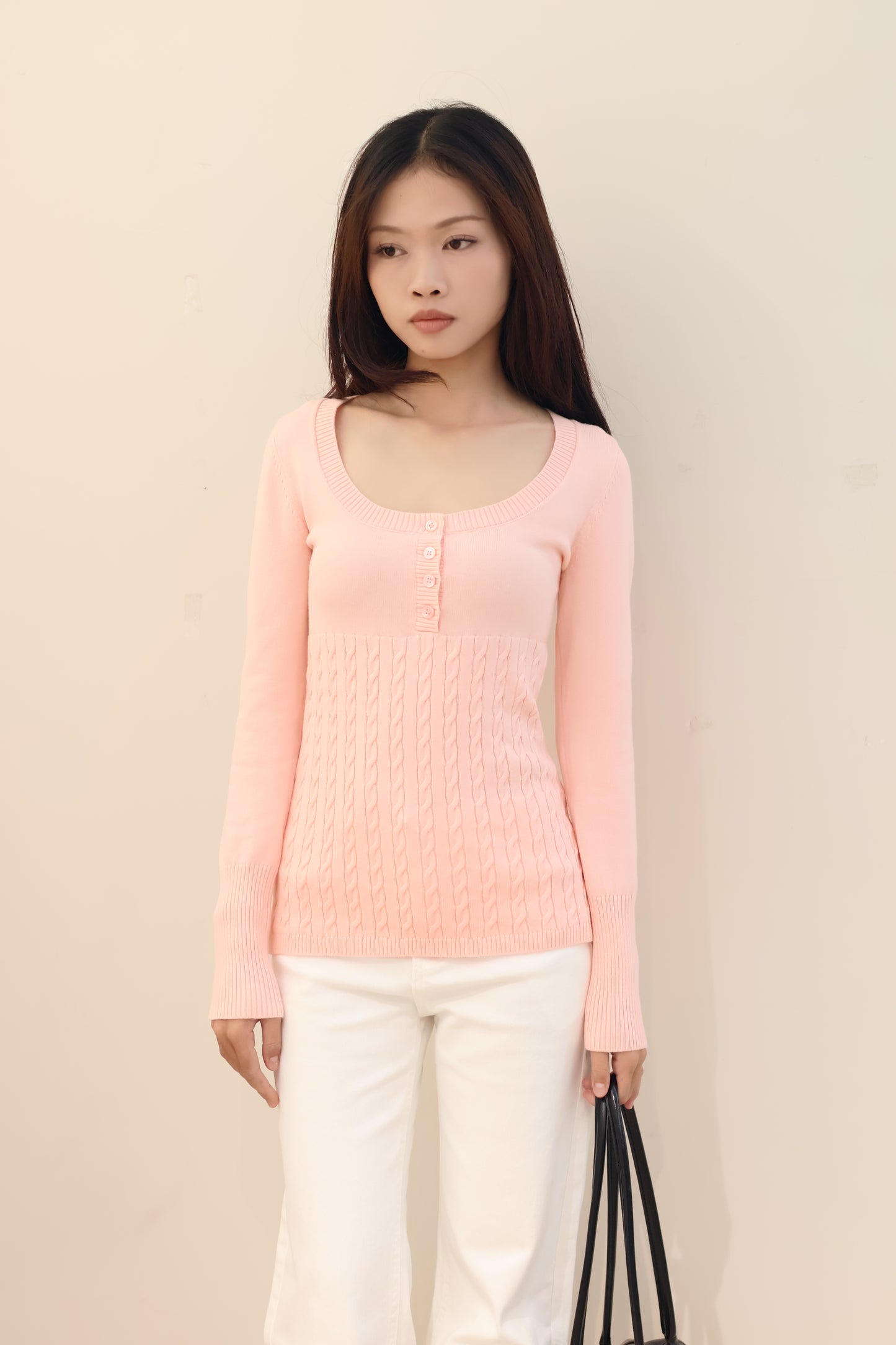 U NECK THICK KNITTED SWEATER