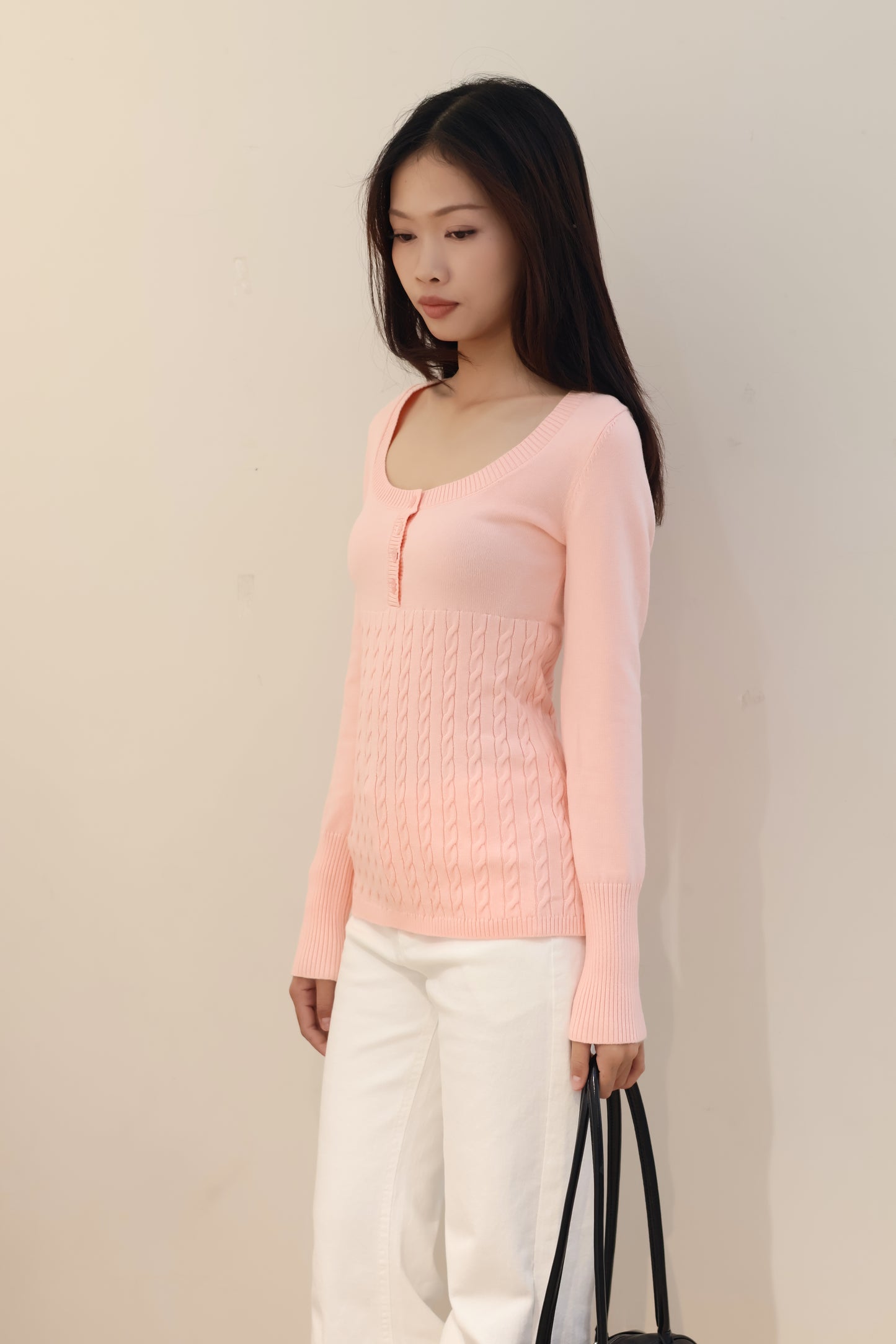 U NECK THICK KNITTED SWEATER