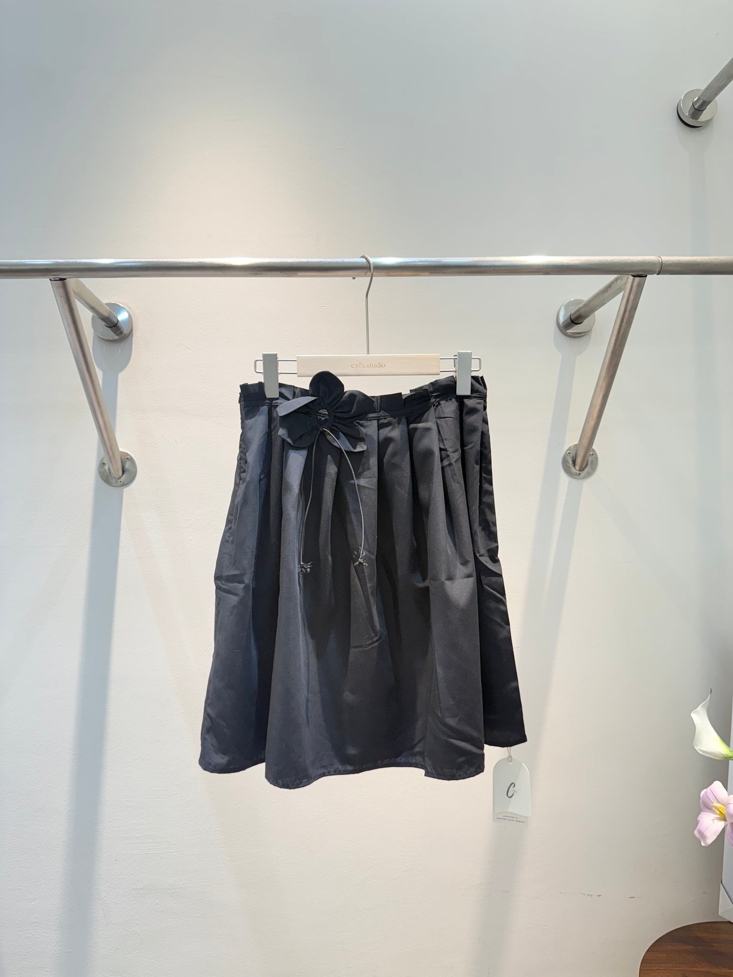 Black flower tube flowy top