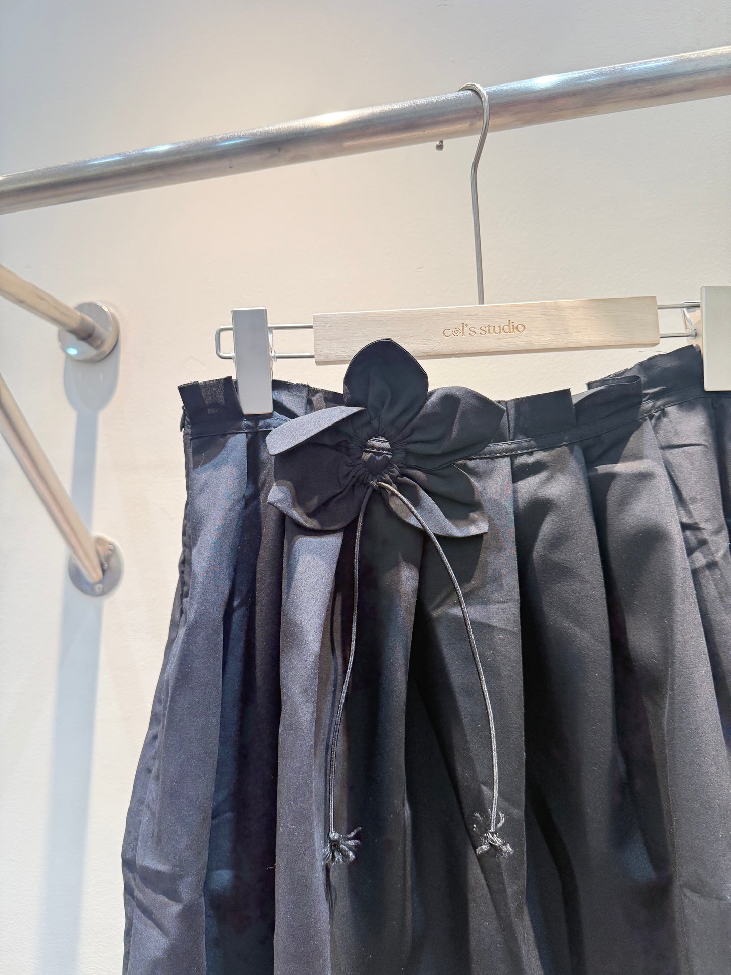 Black flower tube flowy top