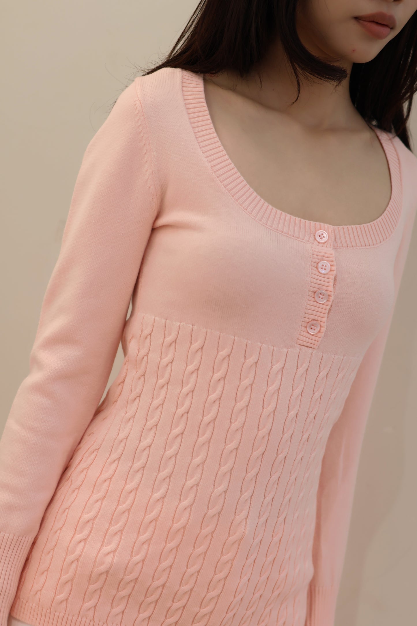 U NECK THICK KNITTED SWEATER