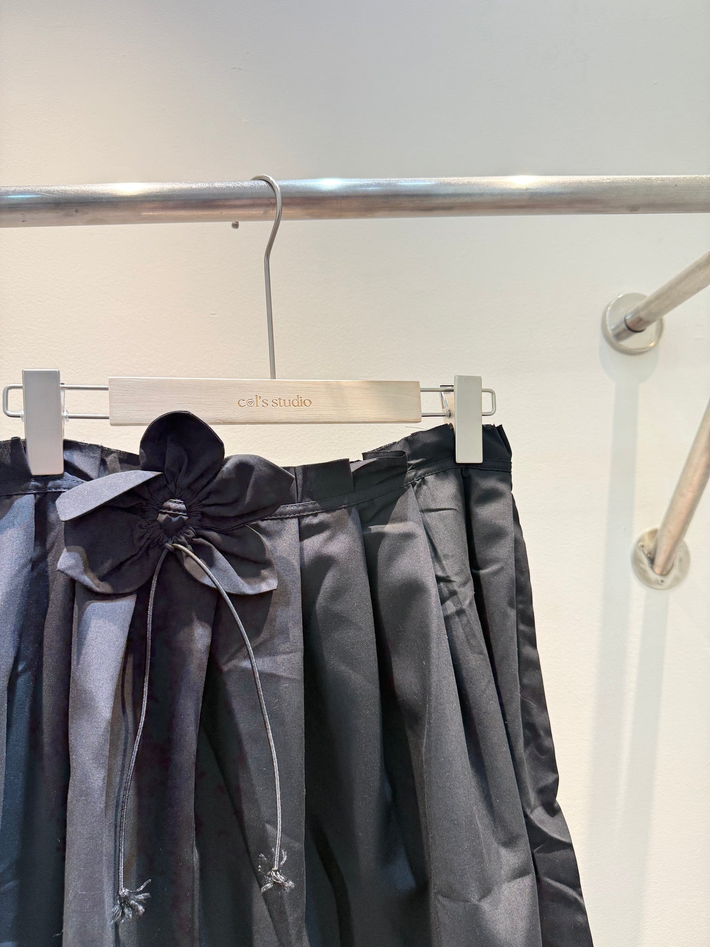 Black flower tube flowy top