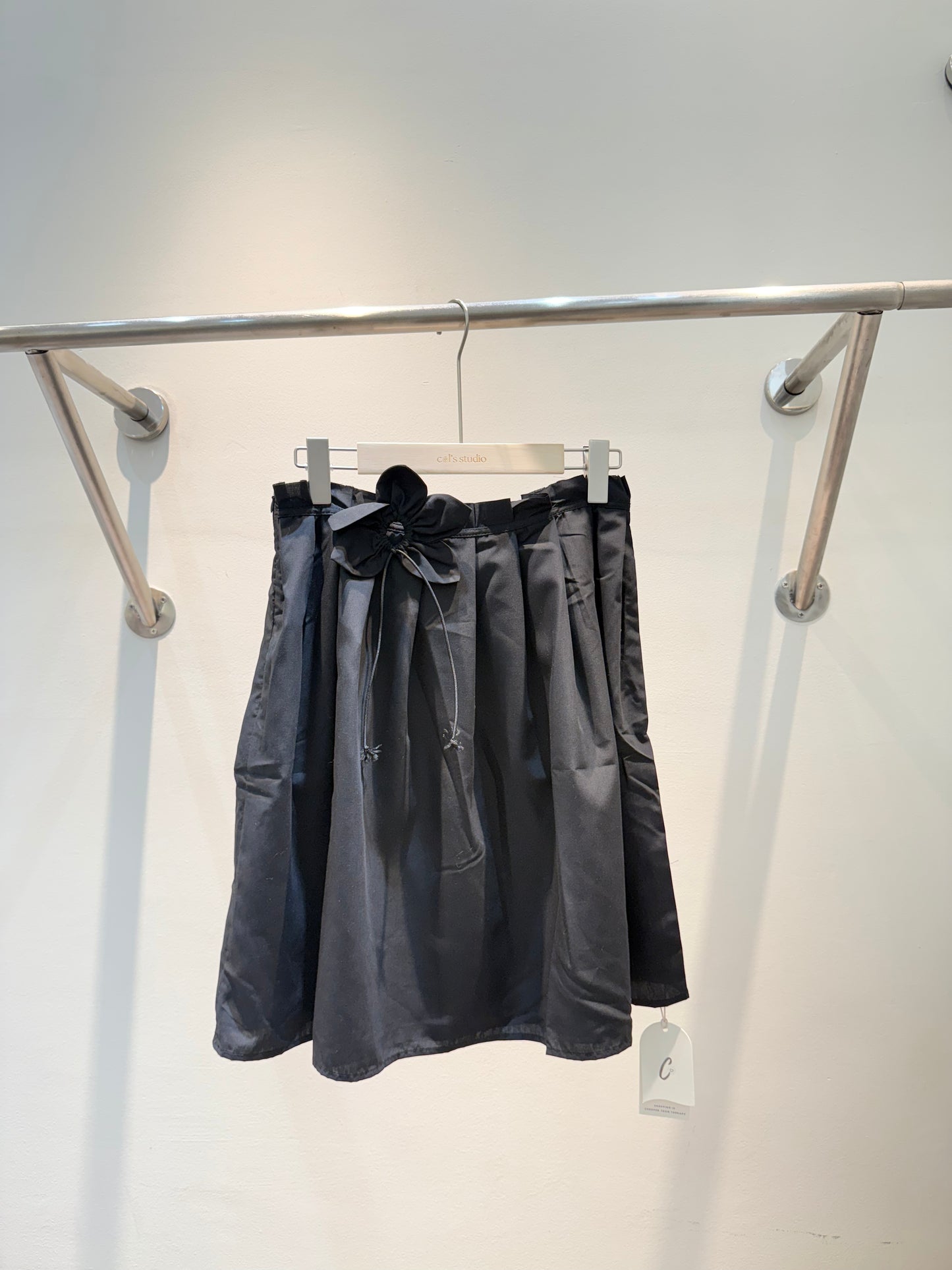 Black flower tube flowy top