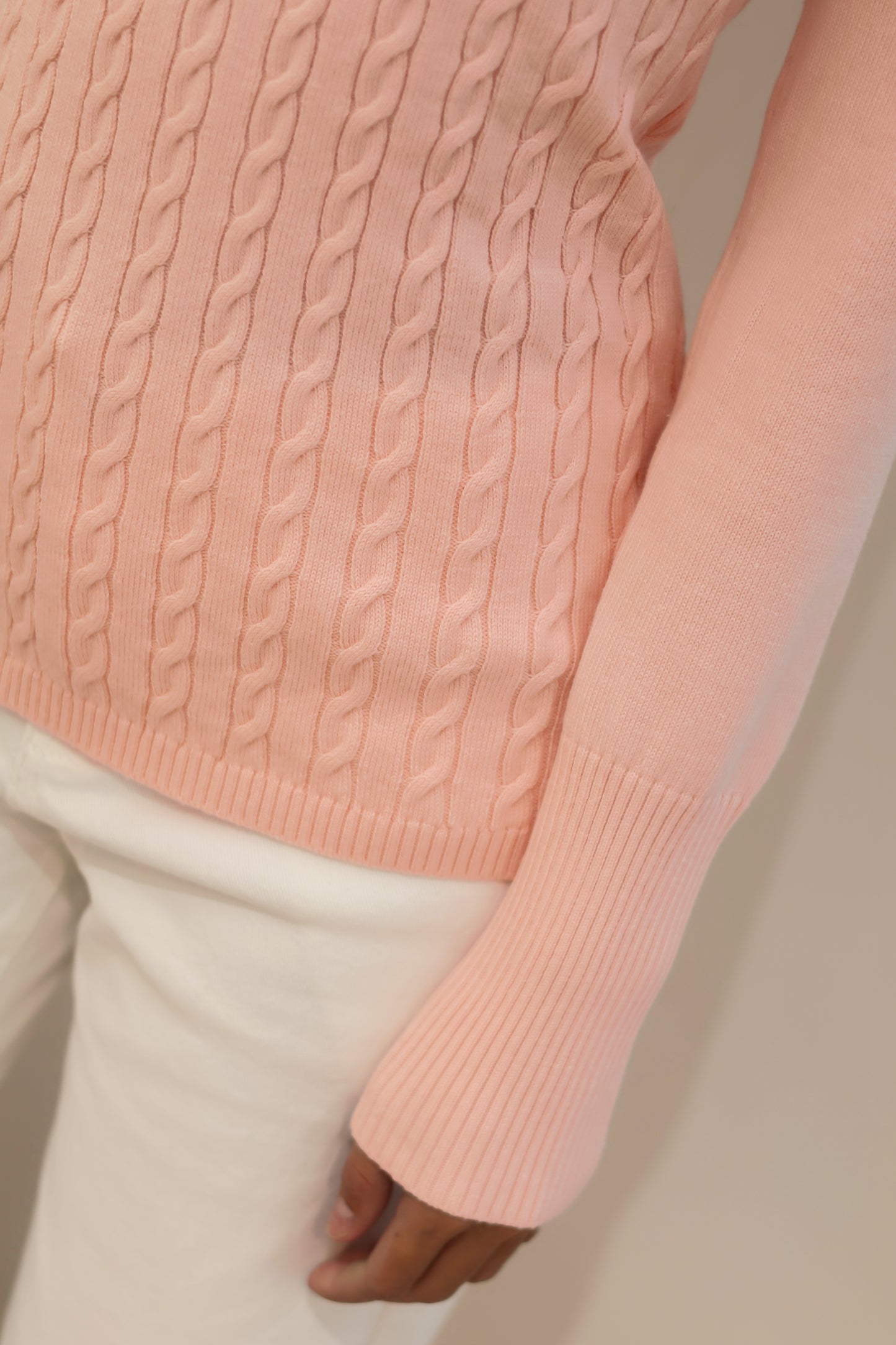 U NECK THICK KNITTED SWEATER